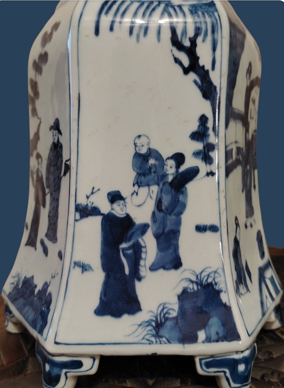 photo for sale A Pair Of Blue & White Chinese Porcelain Hexagonal Mallet Form Lidded Urns Lampe