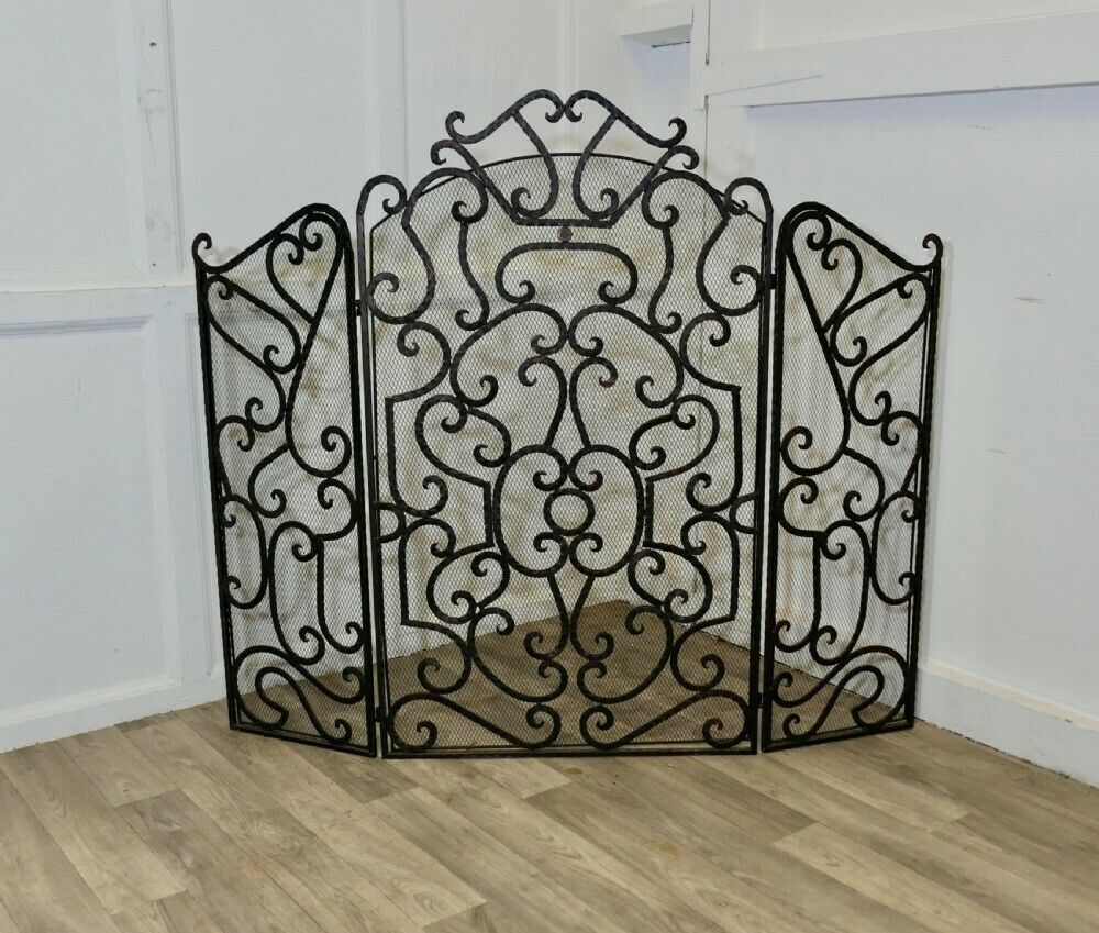 Large Folding Wrought Iron Fire Guard For Inglenook Fireplace photo 780.0
