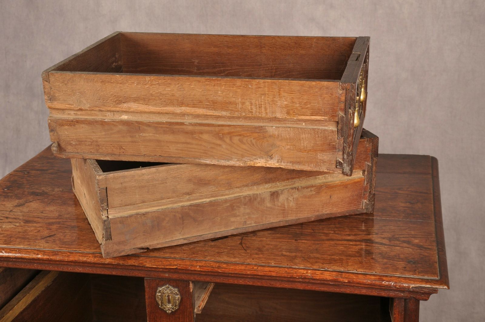 3200.0 Charles II Oak Chest Of Drawers photo