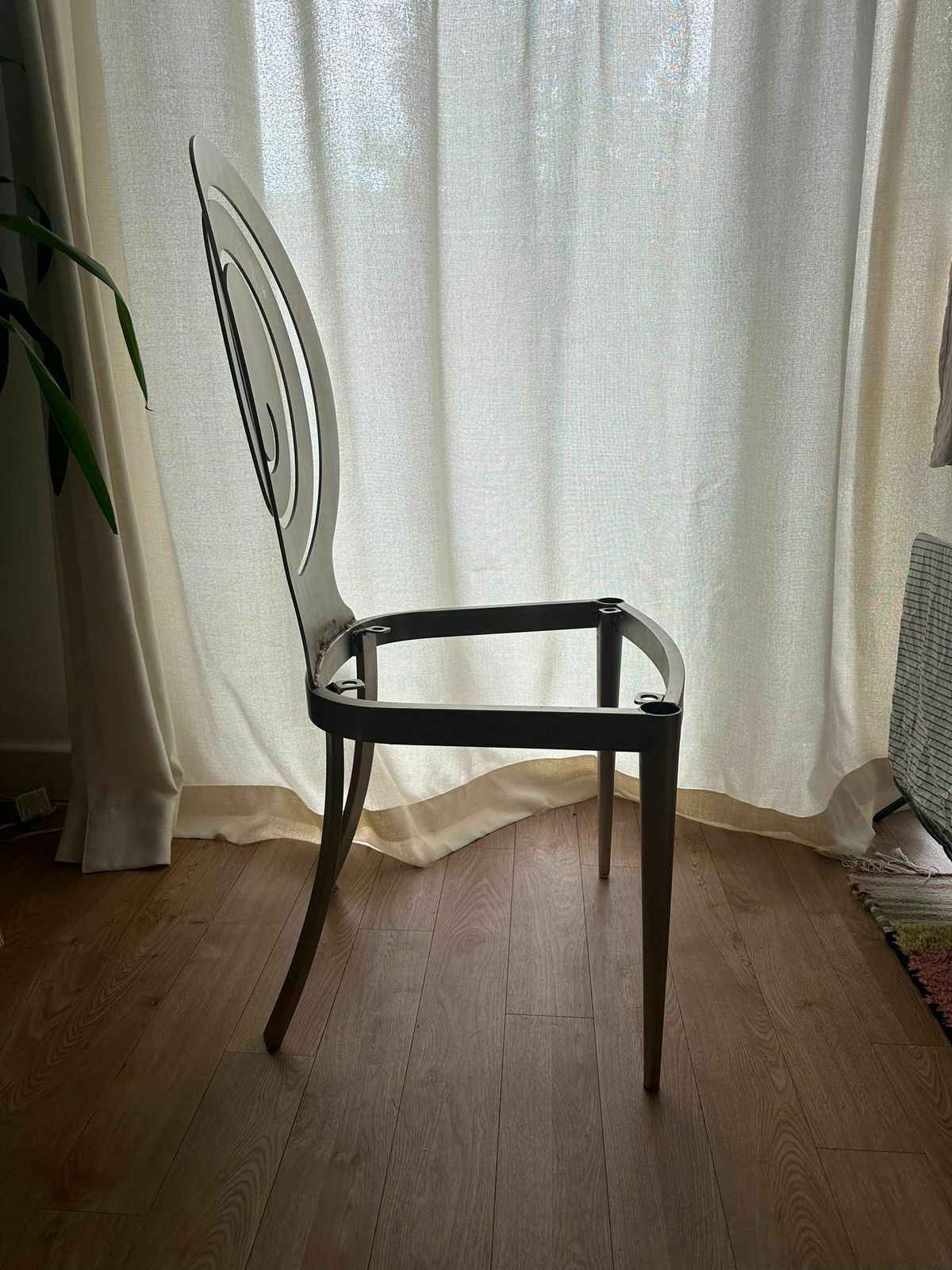 Unique Swirl Back Ethan Allen Radius Dining Chairs Set Of 4 photo furniture