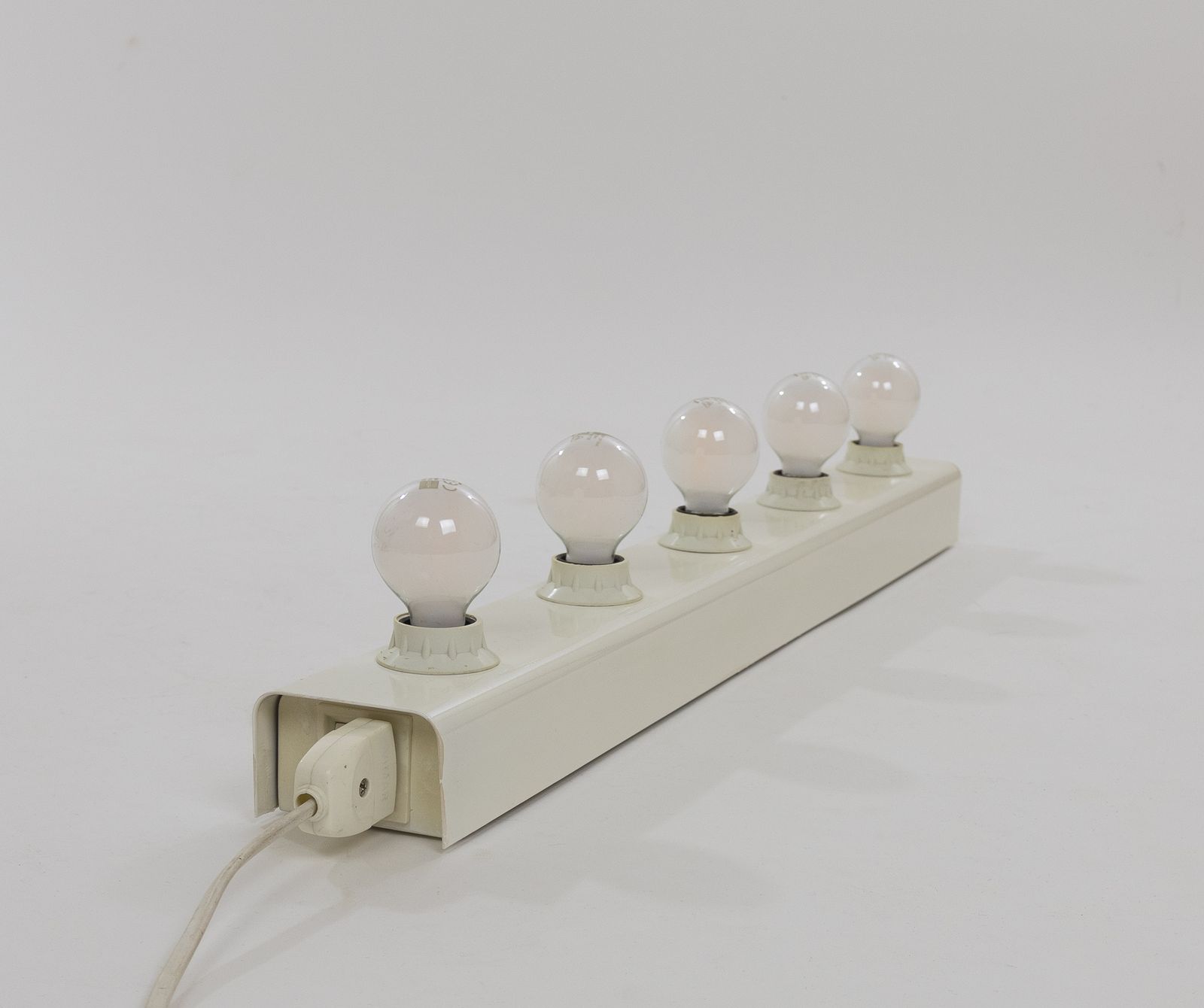 A Pair Of Wall Lamps Model 50 By Gino Sarfatti For Arteluce, 1968 photo buy