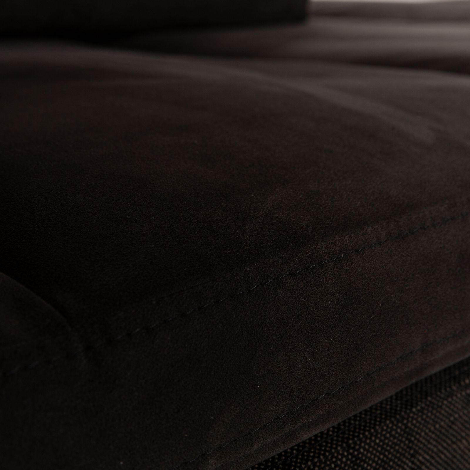Ligne Roset Feng Fabric Lounger Grey photo Meubels