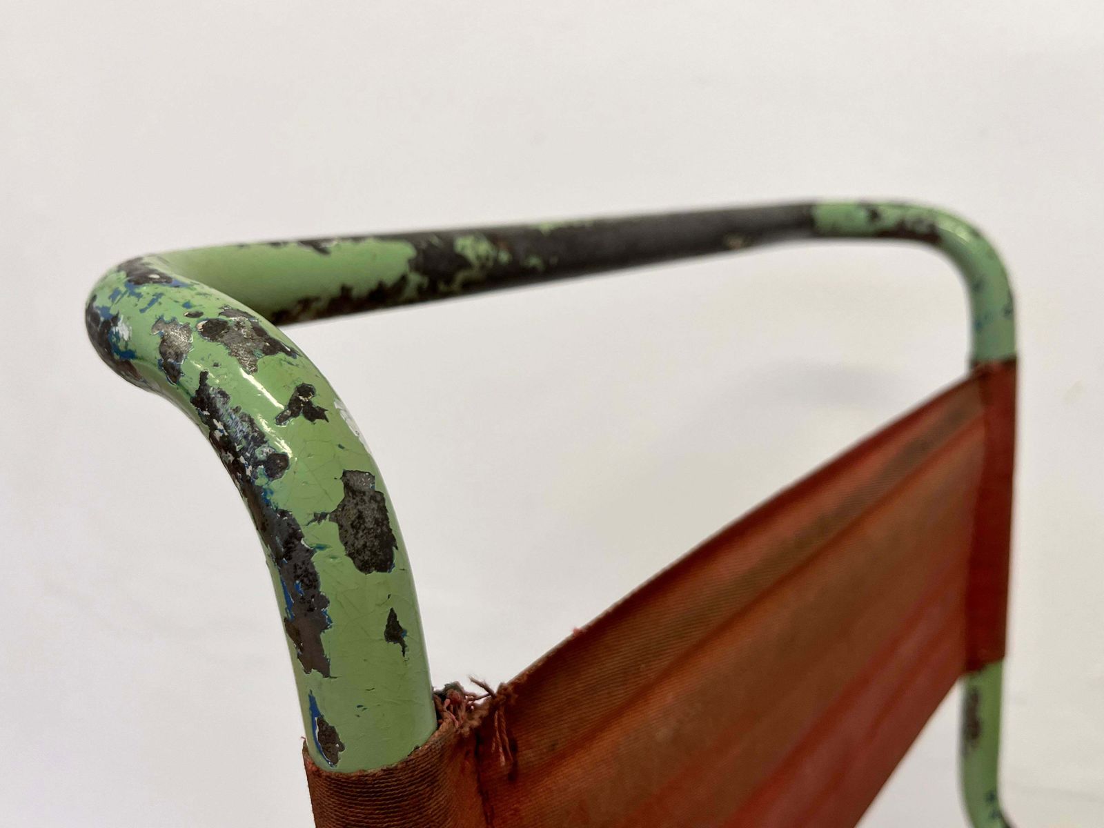 Zeldzame Bauhaus Mart Stam Buisstalen Stoel Van Thonet / Groene Lakafwerking photo vinterior
