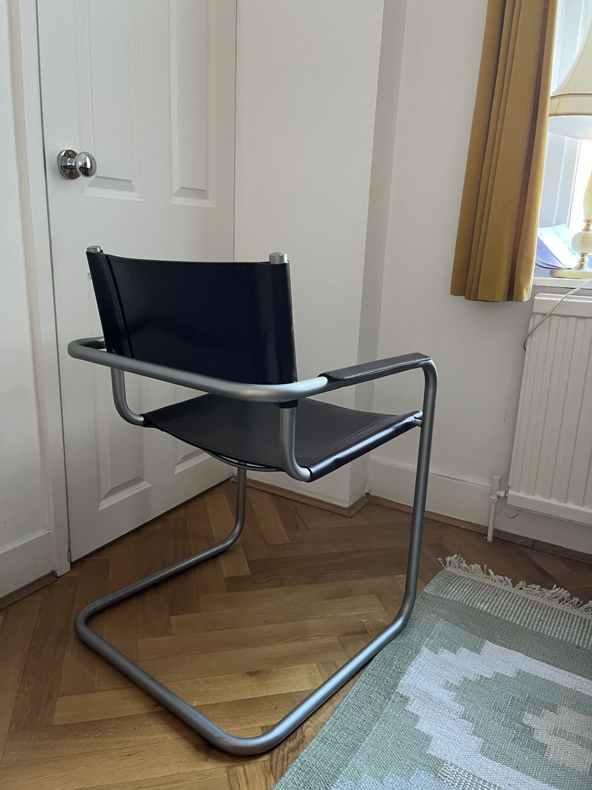 Vintage Marcel Breuer Leather Armchair Stamped Made In Italy 2 06g photo vinterior