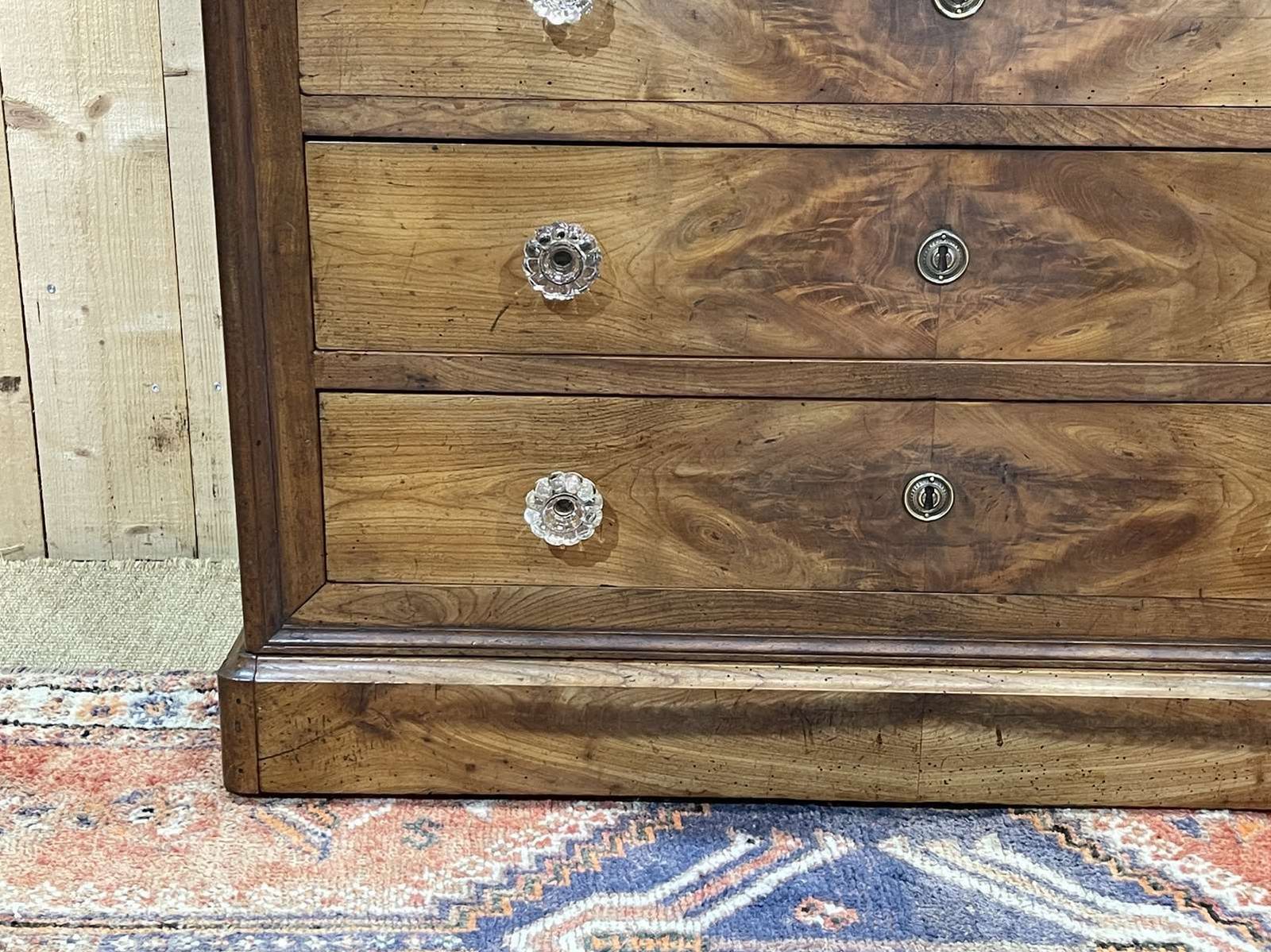 photo furniture Louis Philippe 5 Drawer Chest Of Drawers From The 19th Century In Cherry Wood