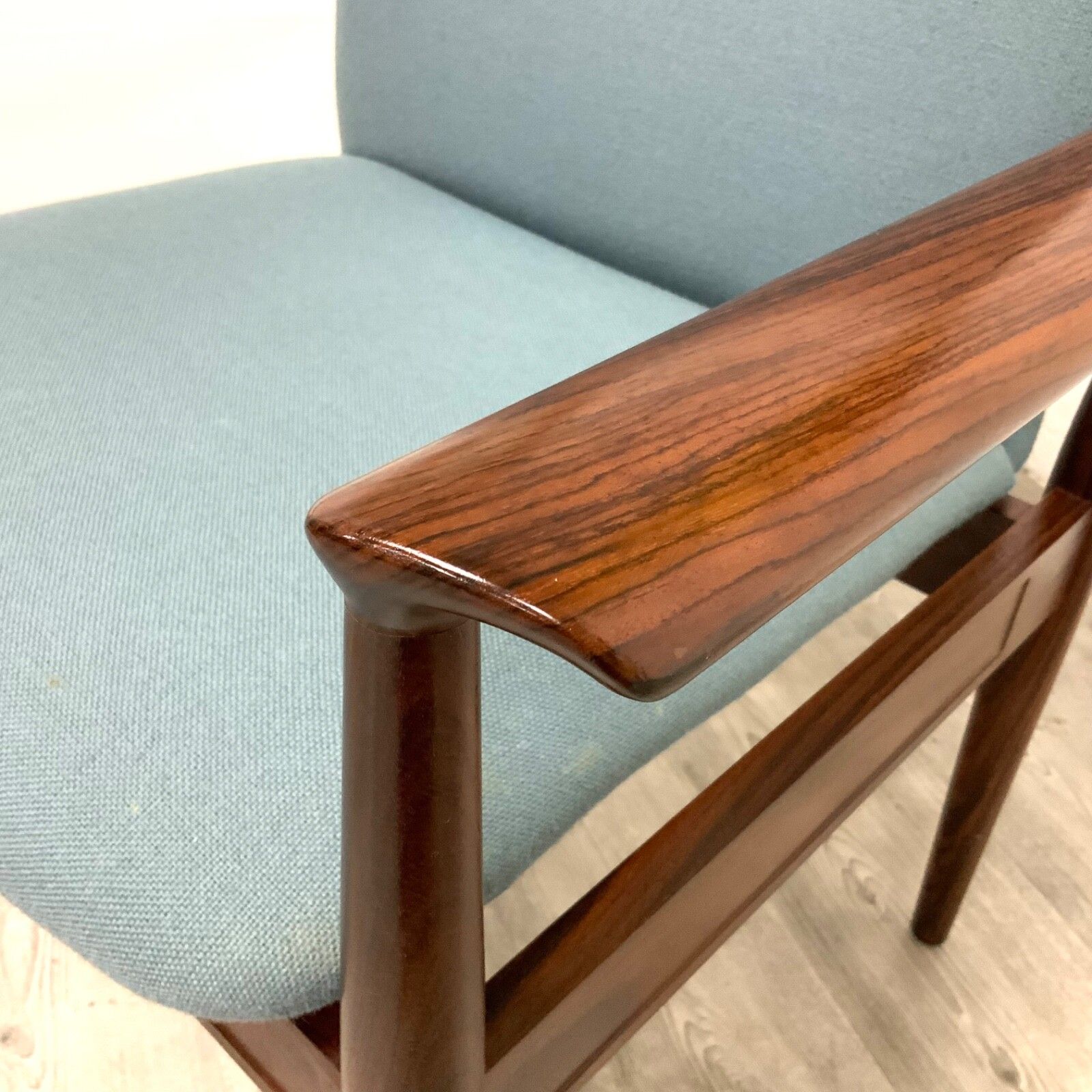 A Set Of 6 Danish Rosewood “Diplomat” Chairs  Model 209 By Finn Juhl For Cado photo vintage