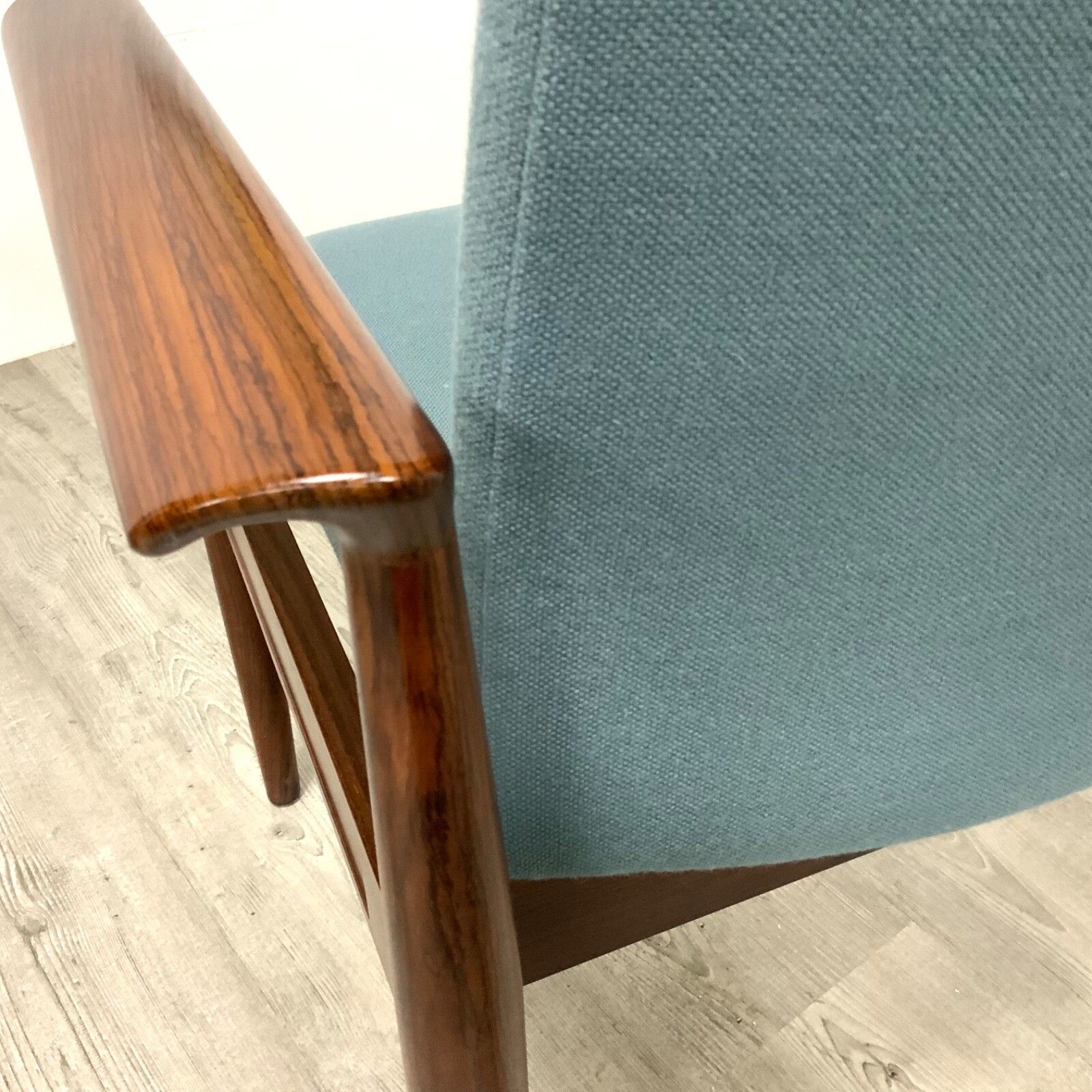 photo buy A Set Of 6 Danish Rosewood “Diplomat” Chairs  Model 209 By Finn Juhl For Cado