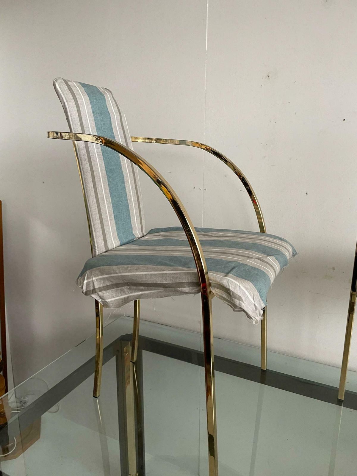 Sweeping Curved Arms That Meet At The Back And Form The Support And Legs. photo vintage