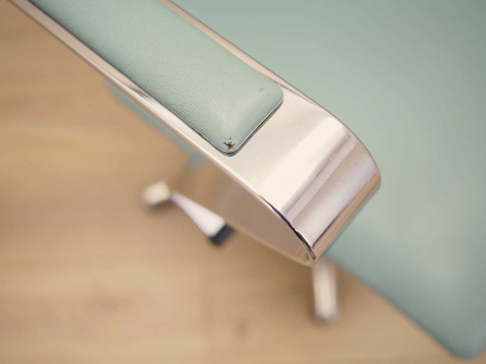 photo furniture Kappersstoel, Deens Design, Jaren 1980, Productie: Denemarken