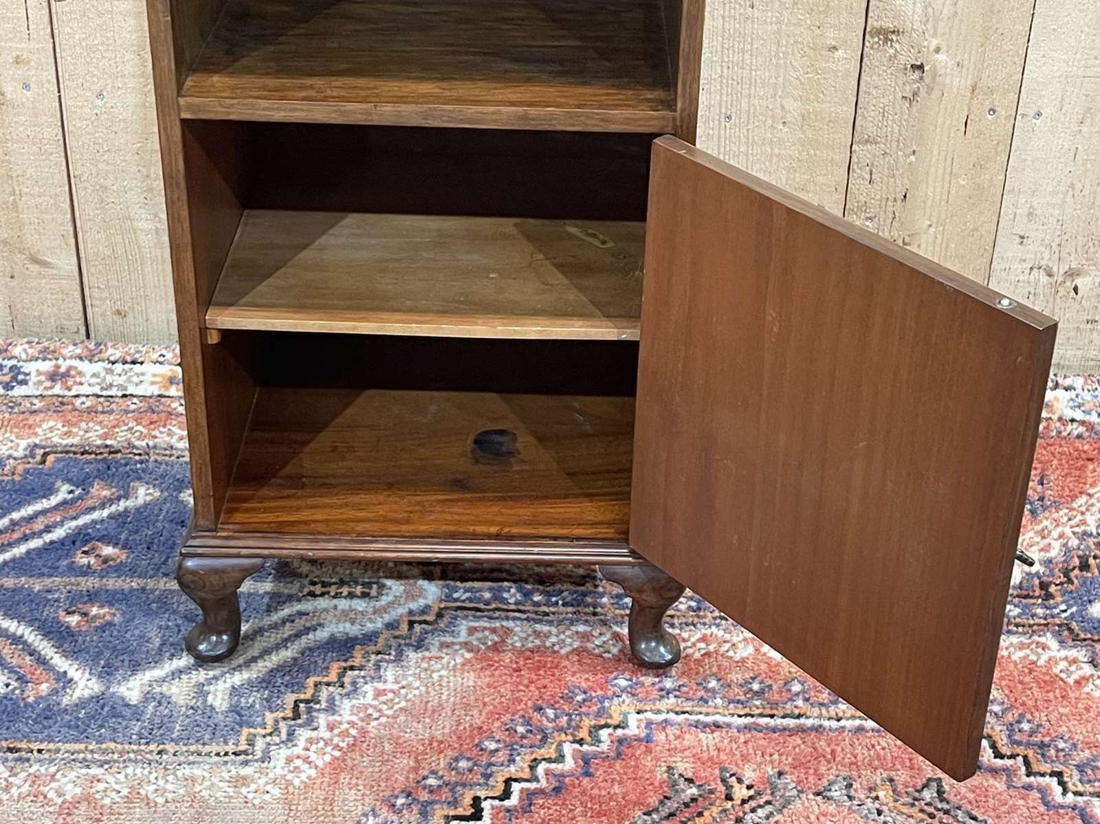 photo for sale English Bedside Table In Walnut Burl From The 1930s