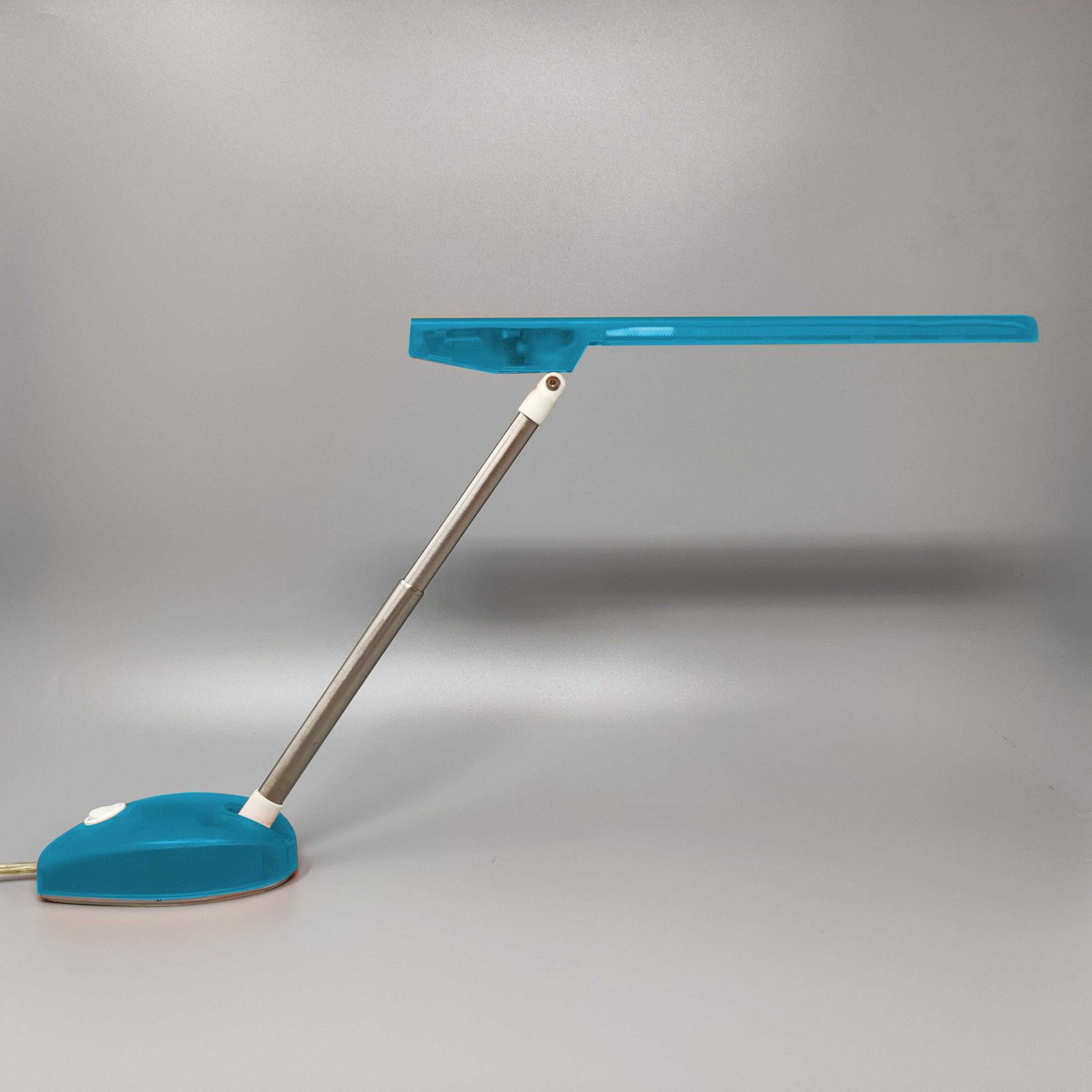 1990s Gorgeous Blue Table Lamp "Microlight" By Ernesto Gismondi For Artemide. Made In Italy photo 389.0