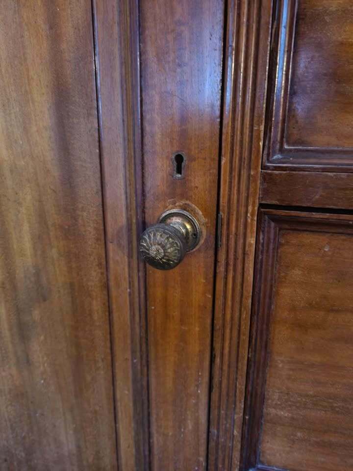 Edwardian Mahogany Triple Wardrobe With Fitted Drawers photo 1120.0