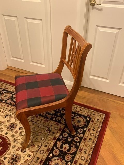 Sale Of A Vintage Set Of Yew Wood Extending Dining Table With 8 Chairs 2xcarvers6xchairs. photo Furniture