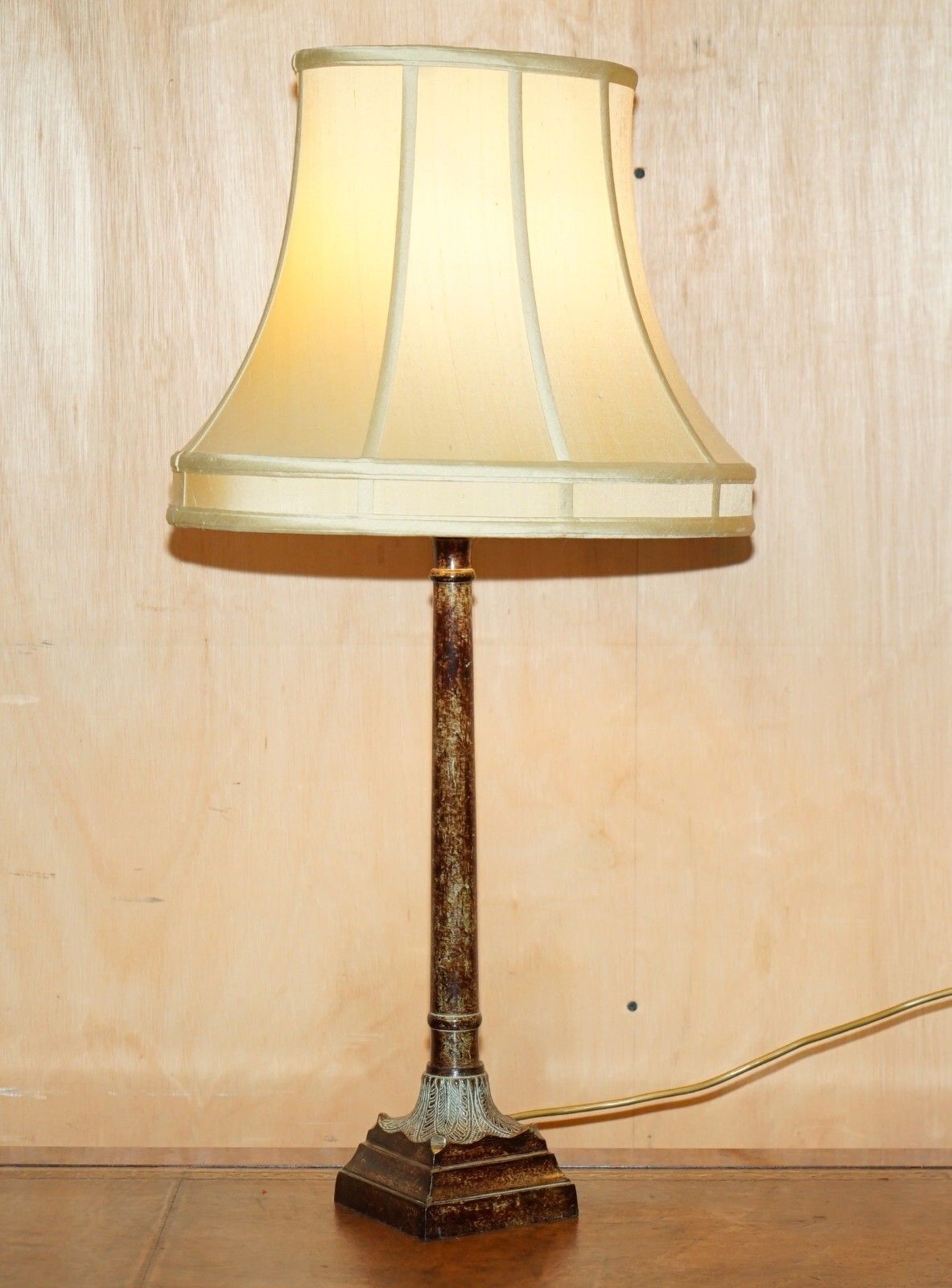 Exquisite Pair Of 78cm Tall Corinthian Pillar Metal Table Lamps Painted Finish photo furniture