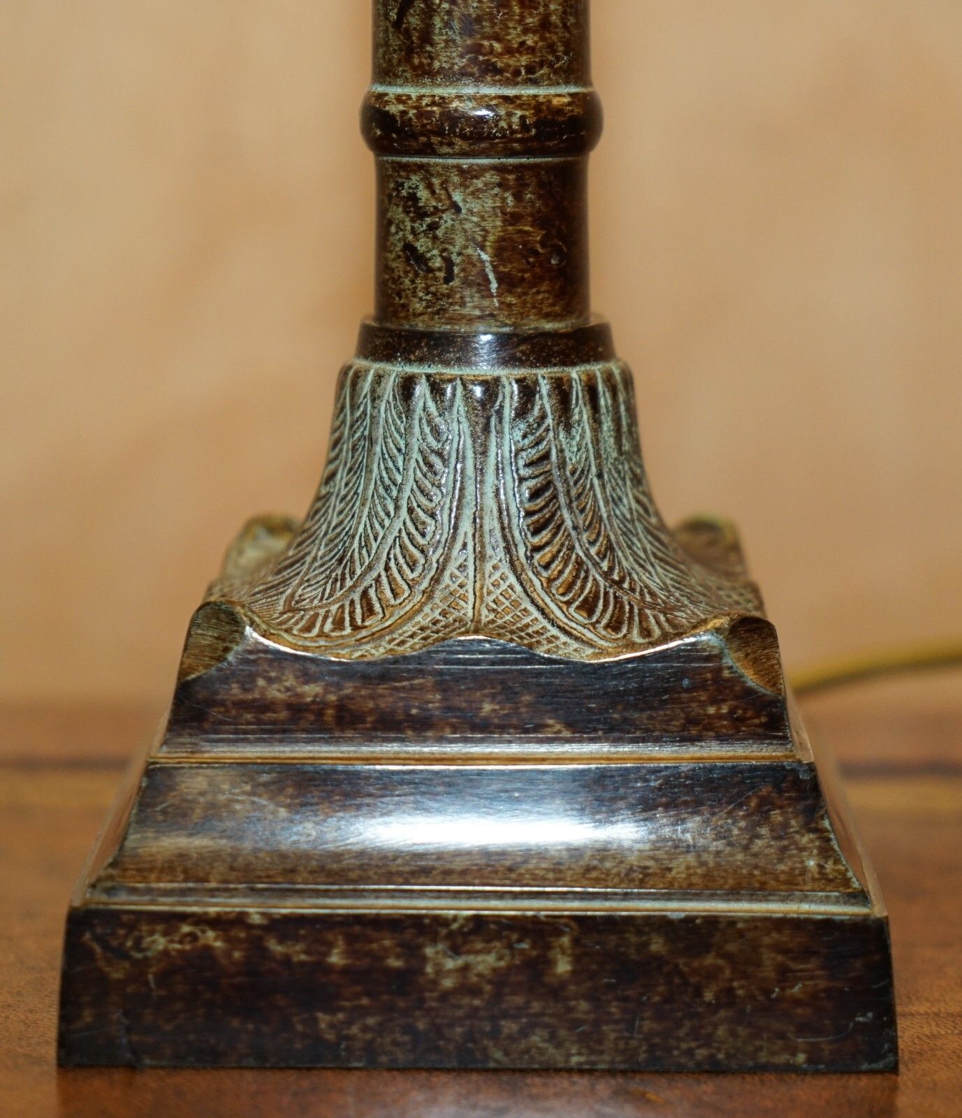 Exquisite Pair Of 78cm Tall Corinthian Pillar Metal Table Lamps Painted Finish photo vintage