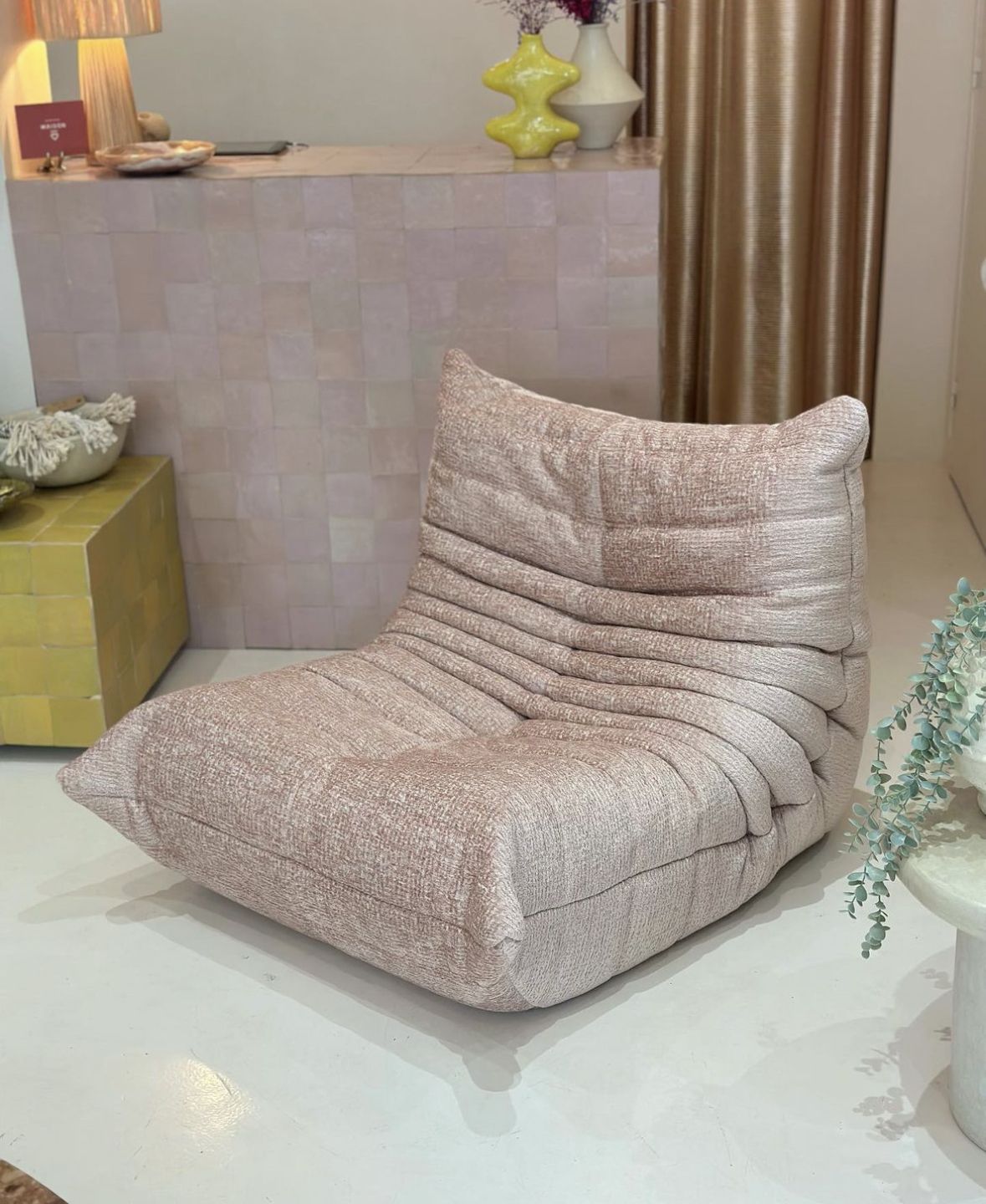 Togo Heated Chair   Pale Pink, 1970s photo for sale