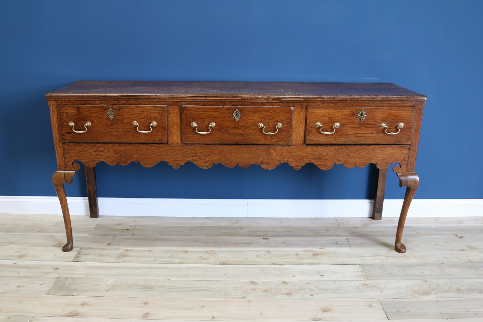 Good 18th Century English Oak Side Table / Dresser Base photo for sale
