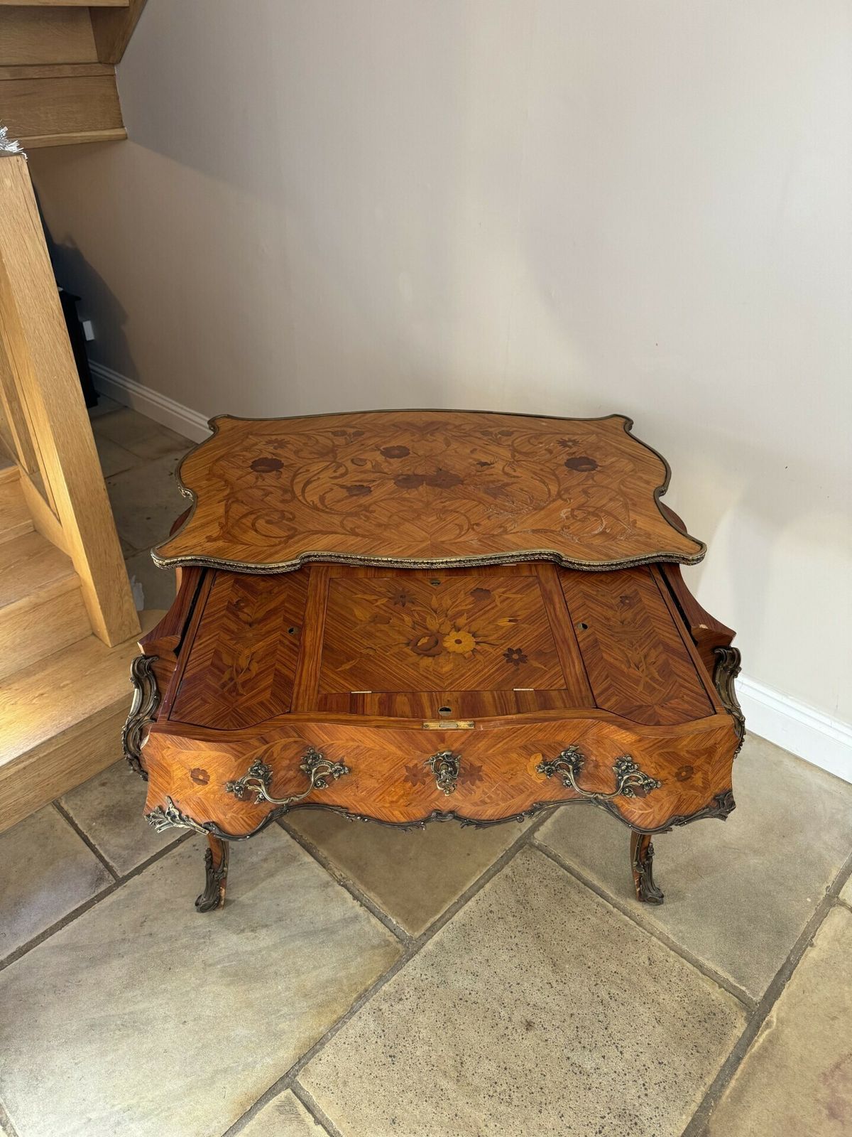 Outstanding Quality Antique 19th Century Freestanding French Kingwood Marquetry Inlaid Centre Table photo Furniture