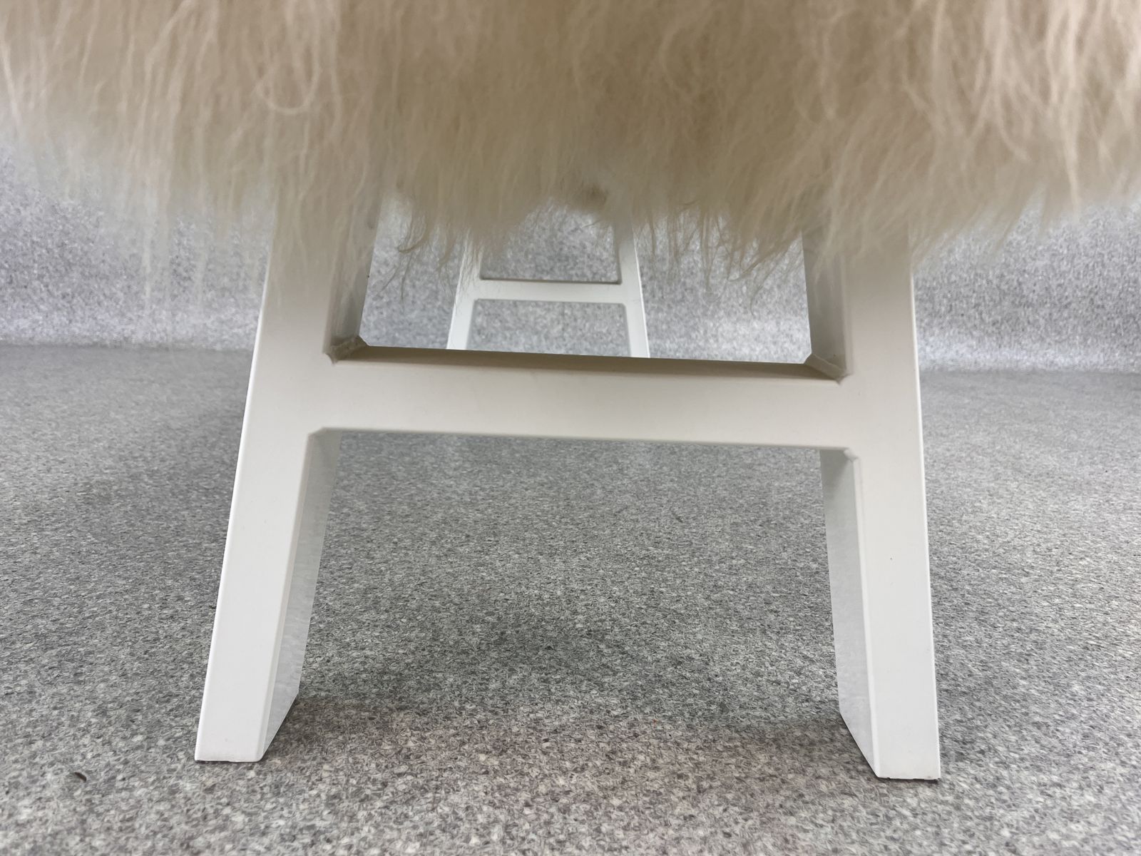 White Yeti Real Sheepskin Fluffy Furry Bench Chair Bedside photo 750.0
