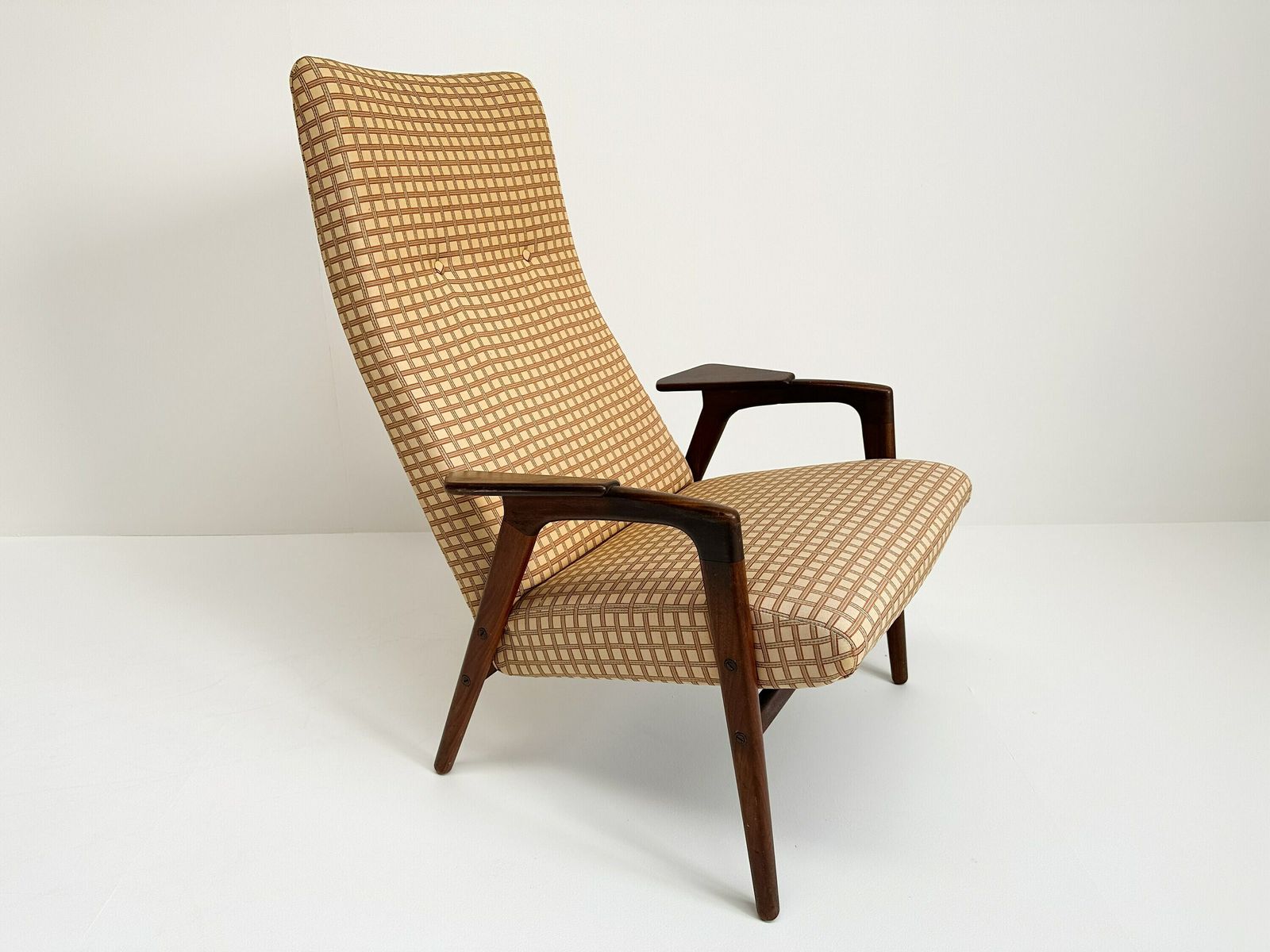 Midcentury 'Ruster' Chair By Yngve Ekström For Pastoe photo vinterior
