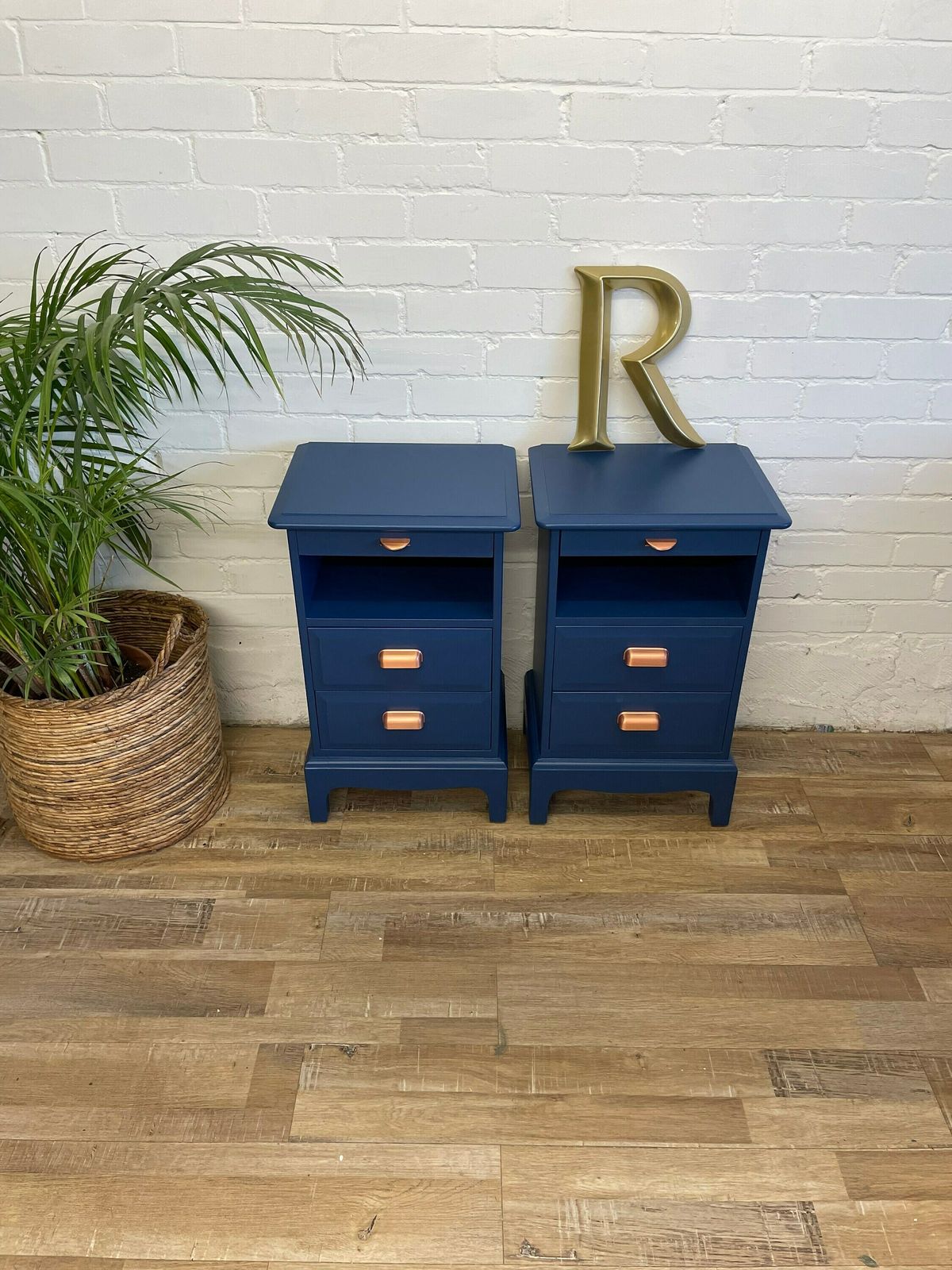 Stag Minstrel Pair (2) Of Bedsides Narrow Painted Blue photo furniture