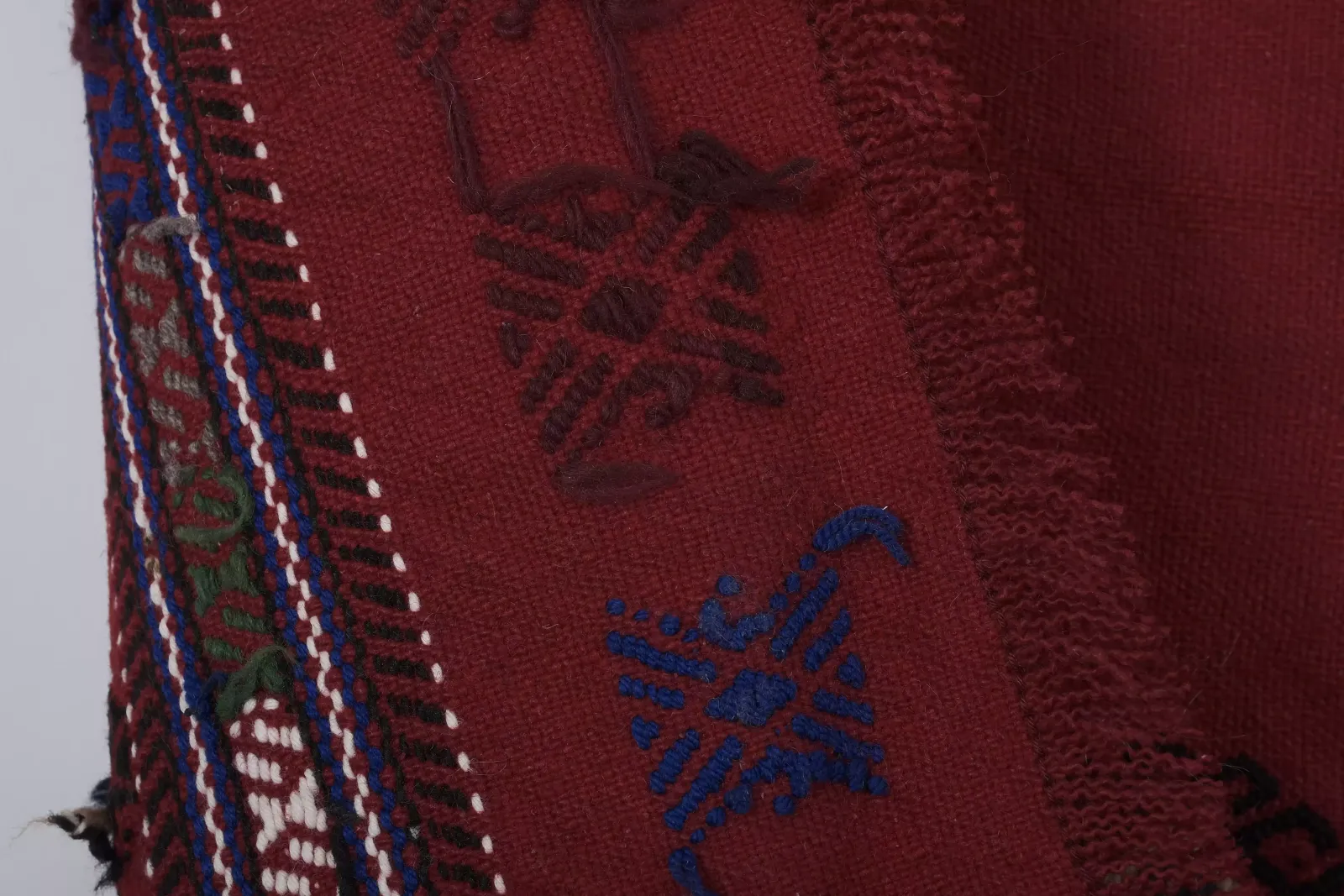 Textiles Kilim Cicim Embroidered Karapinar 4'7'' X 7'9'' photo