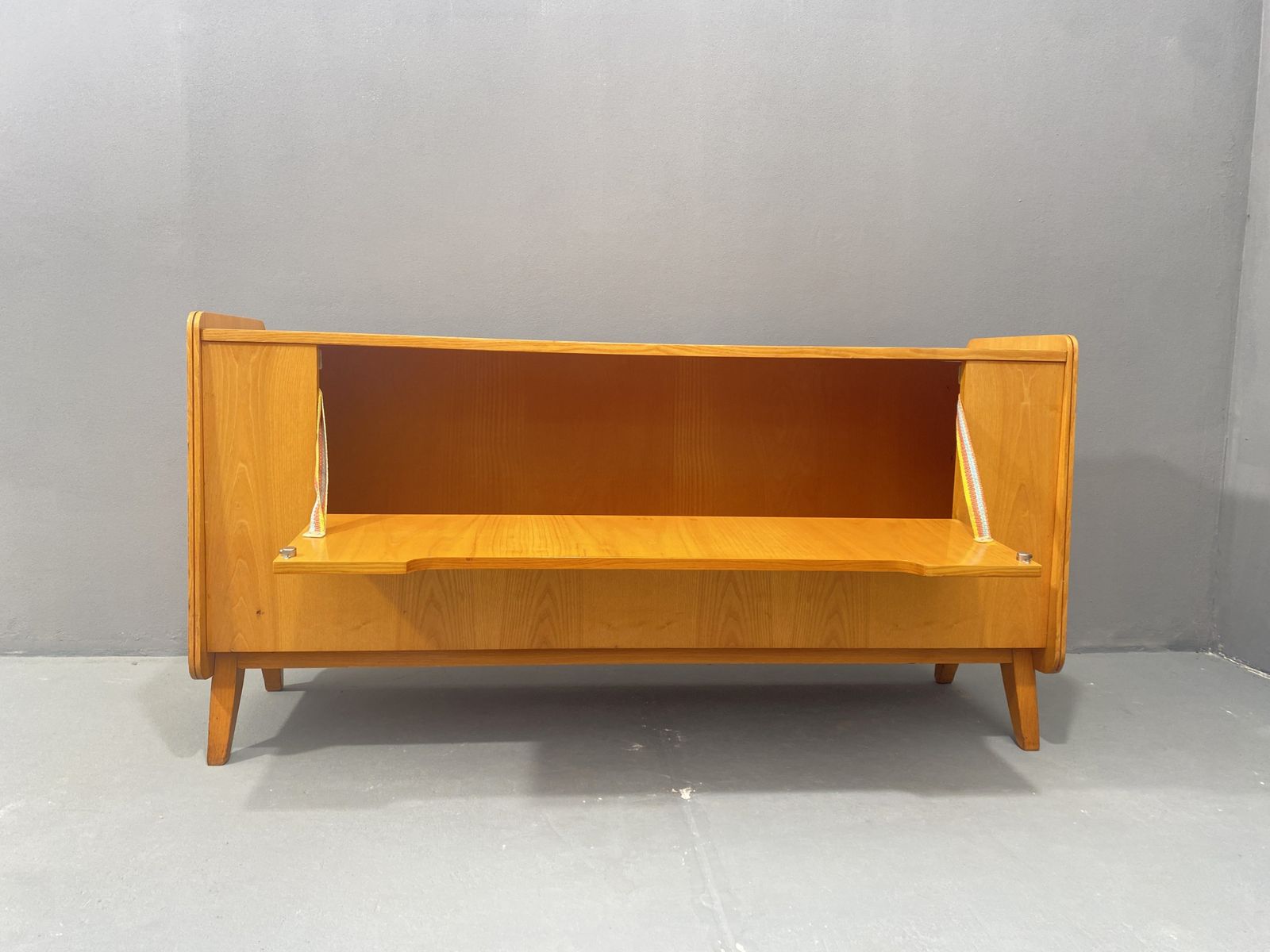 580.0 Midcentury Ash Wood Dresser By F.Jirák For Tatra, 1960´S, Czechoslovakia photo