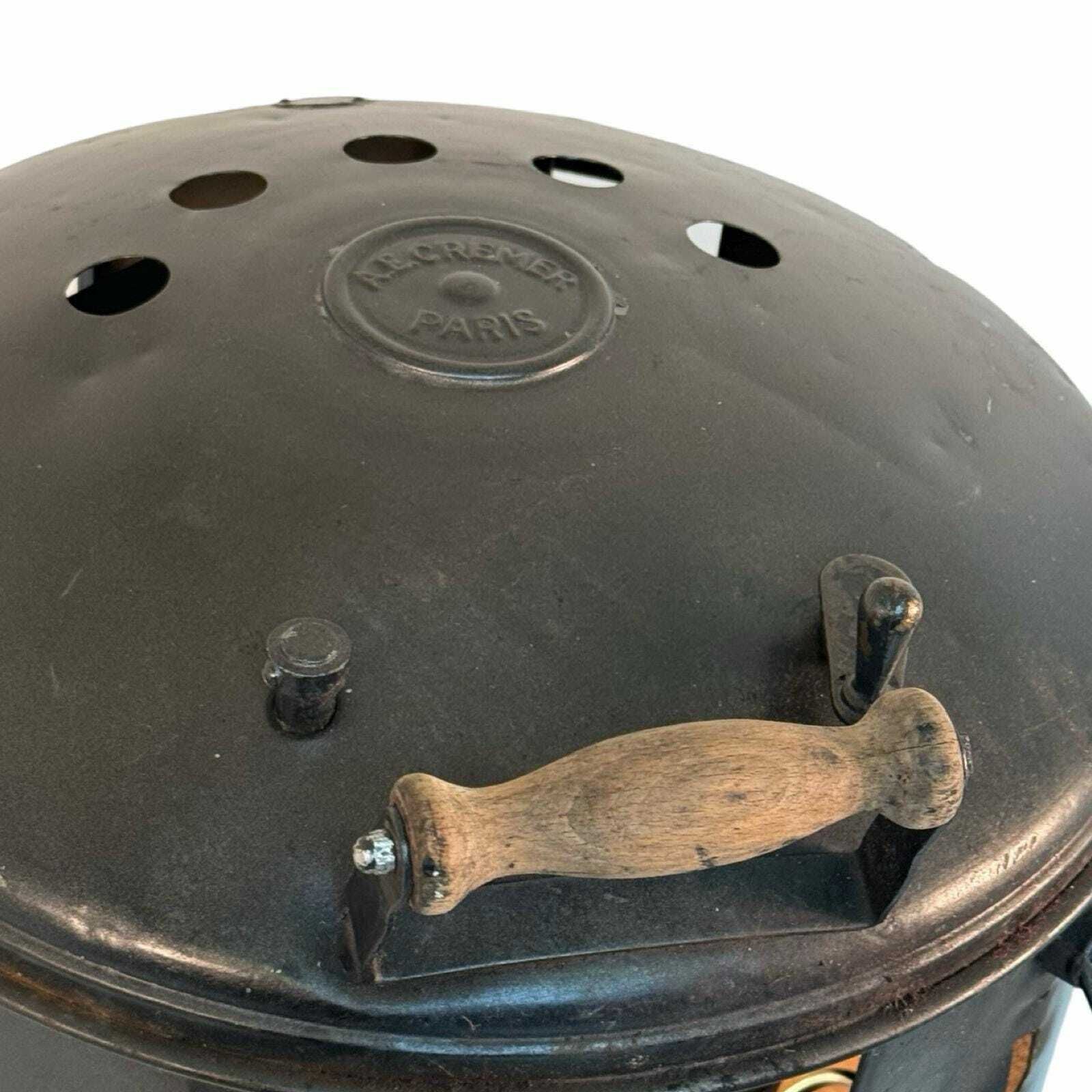 A.E. Cremer   1950's   Studio Lamp / Spotlight   Green   On Original Metal Tripod   Fully Original And Rewired   Made In France photo vintage