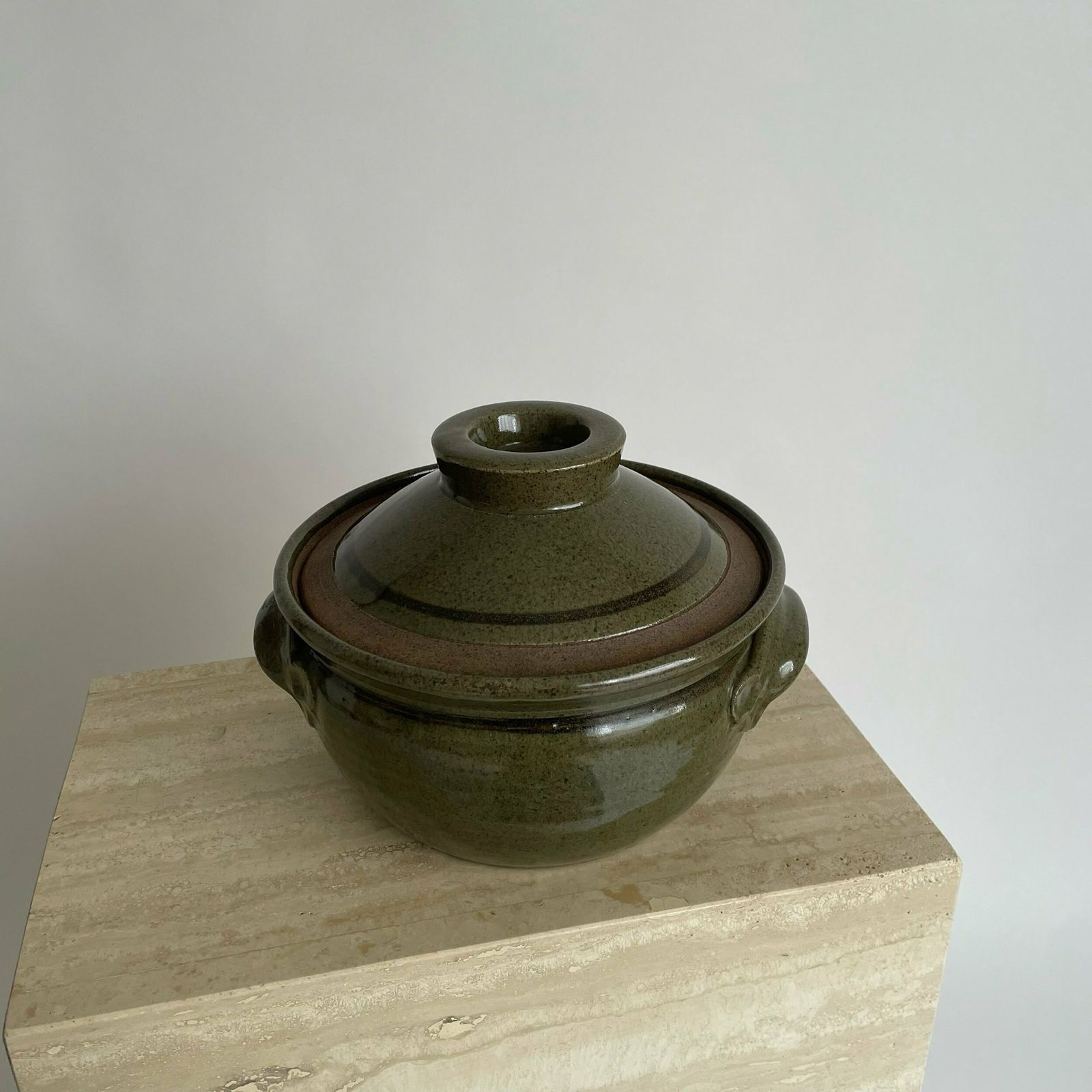 Rare Mid Century Richard Champion Of Yeo Valley Pottery Large Stoneware Lidded Bowl In Green Earthy Tones photo vintage