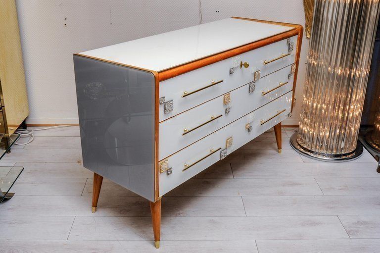 Commode With Three Drawers In Teinted Glass And Applications In Murano Glass photo vintage