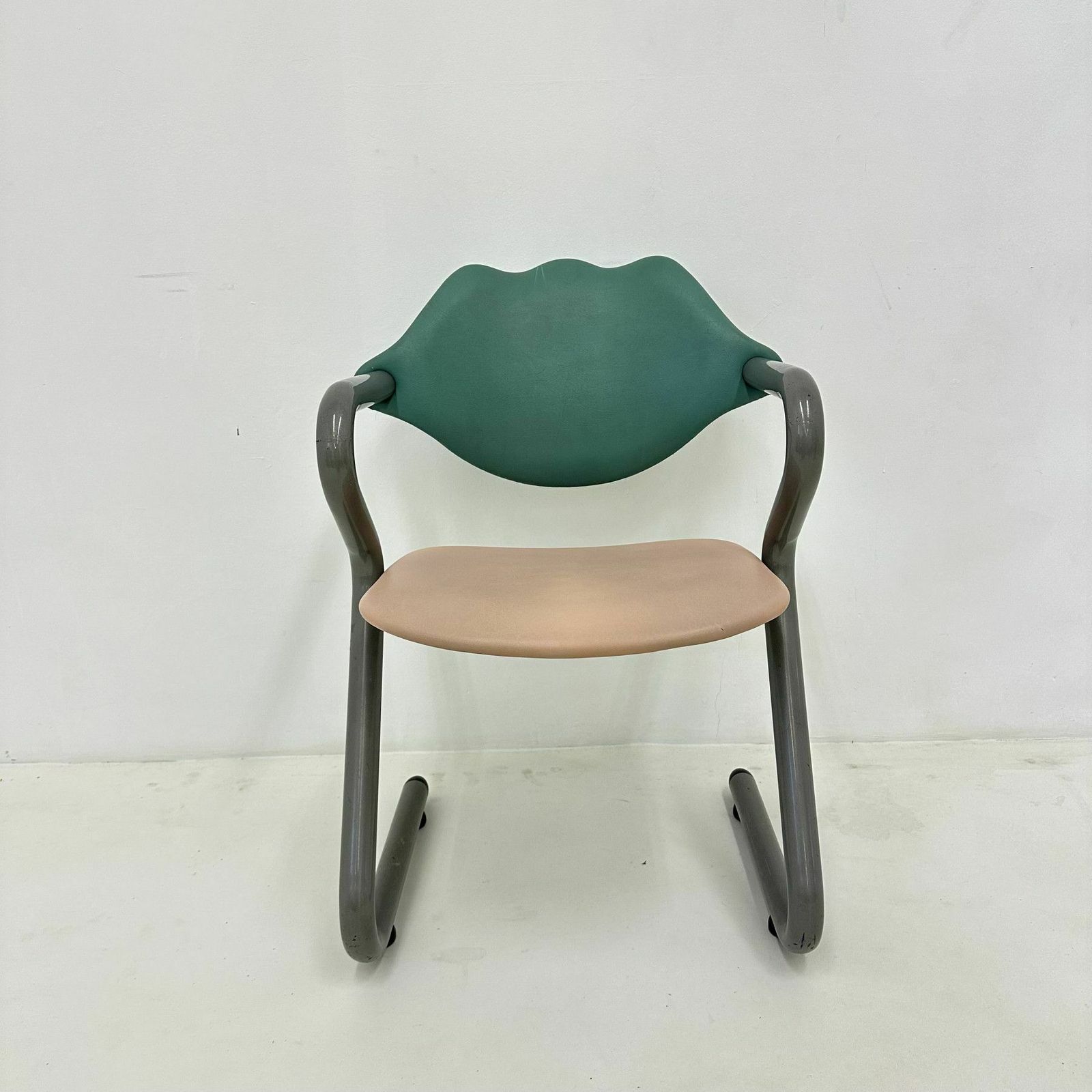 Memphis Stijl Lederen Fauteuil, Jaren 1980 photo Meubels