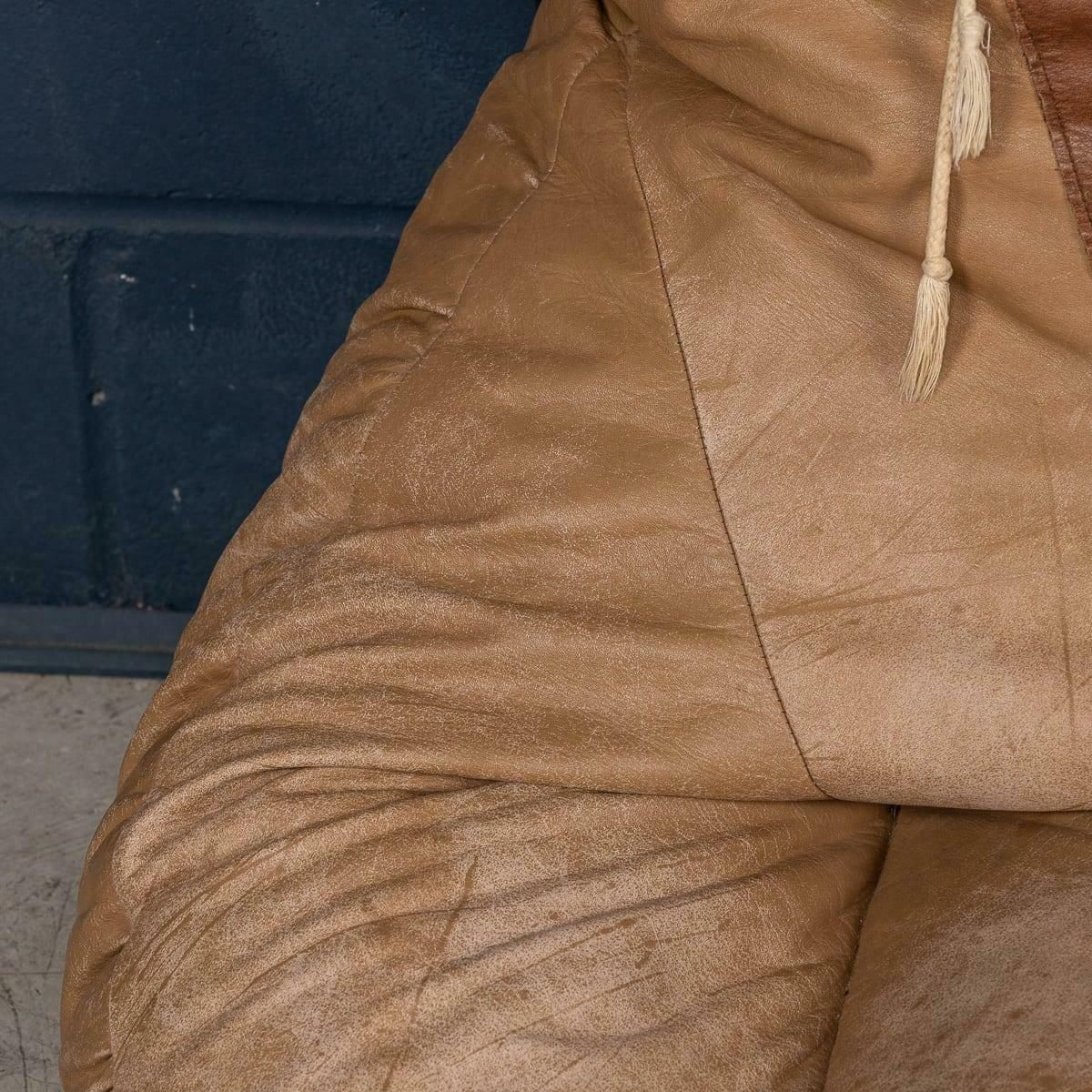 Furniture 20thc Swiss Boxing Glove Bean Bag By Susiand Ueli Berger For De Sede C.1970 photo