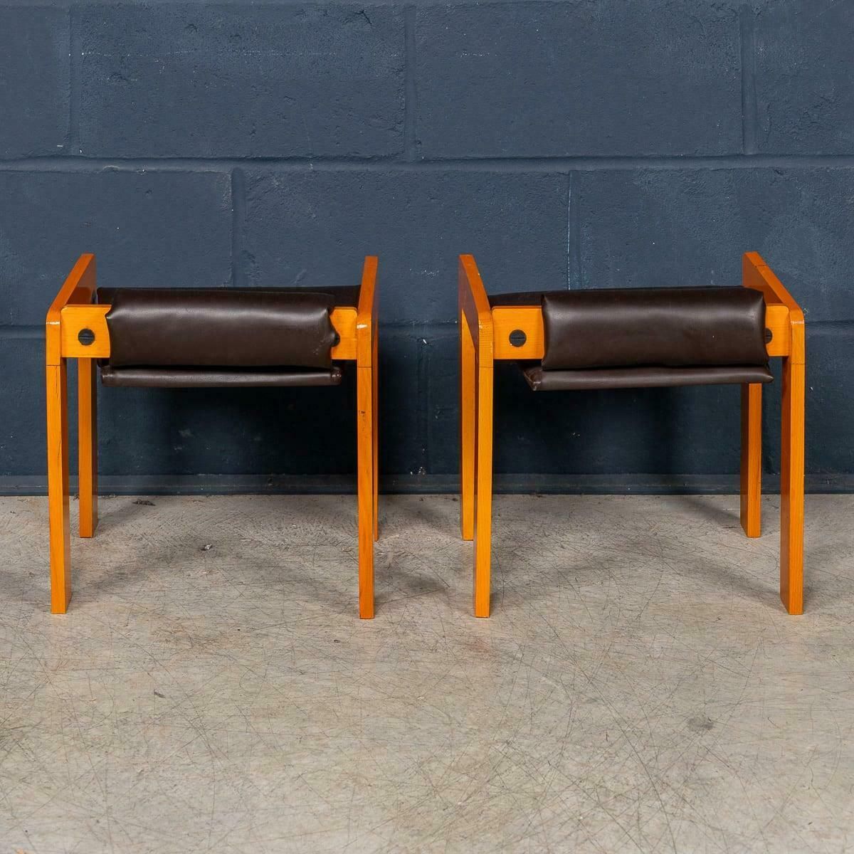 20th Century Italian Pair Of Children's Bauhaus Style Armchairs C.1980 photo 710.0