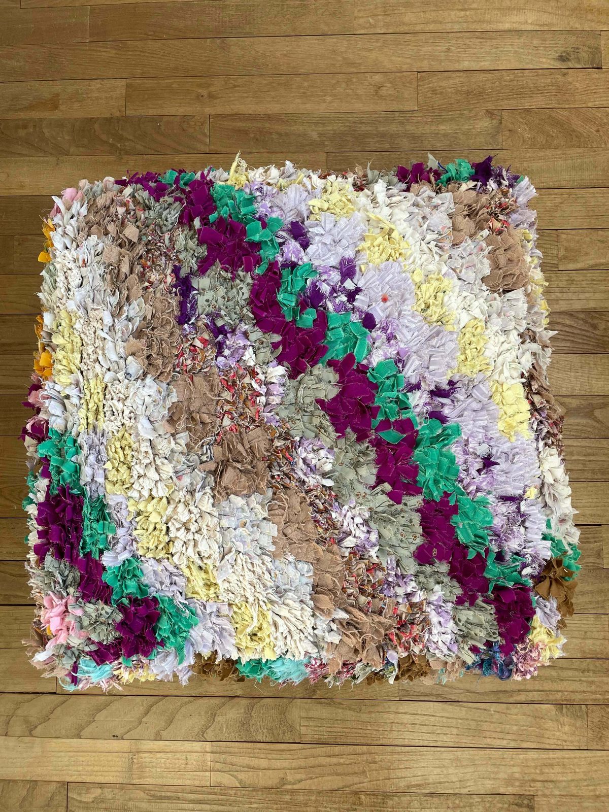 Berber Pouf Lilac Purple Boucherouite photo vinterior