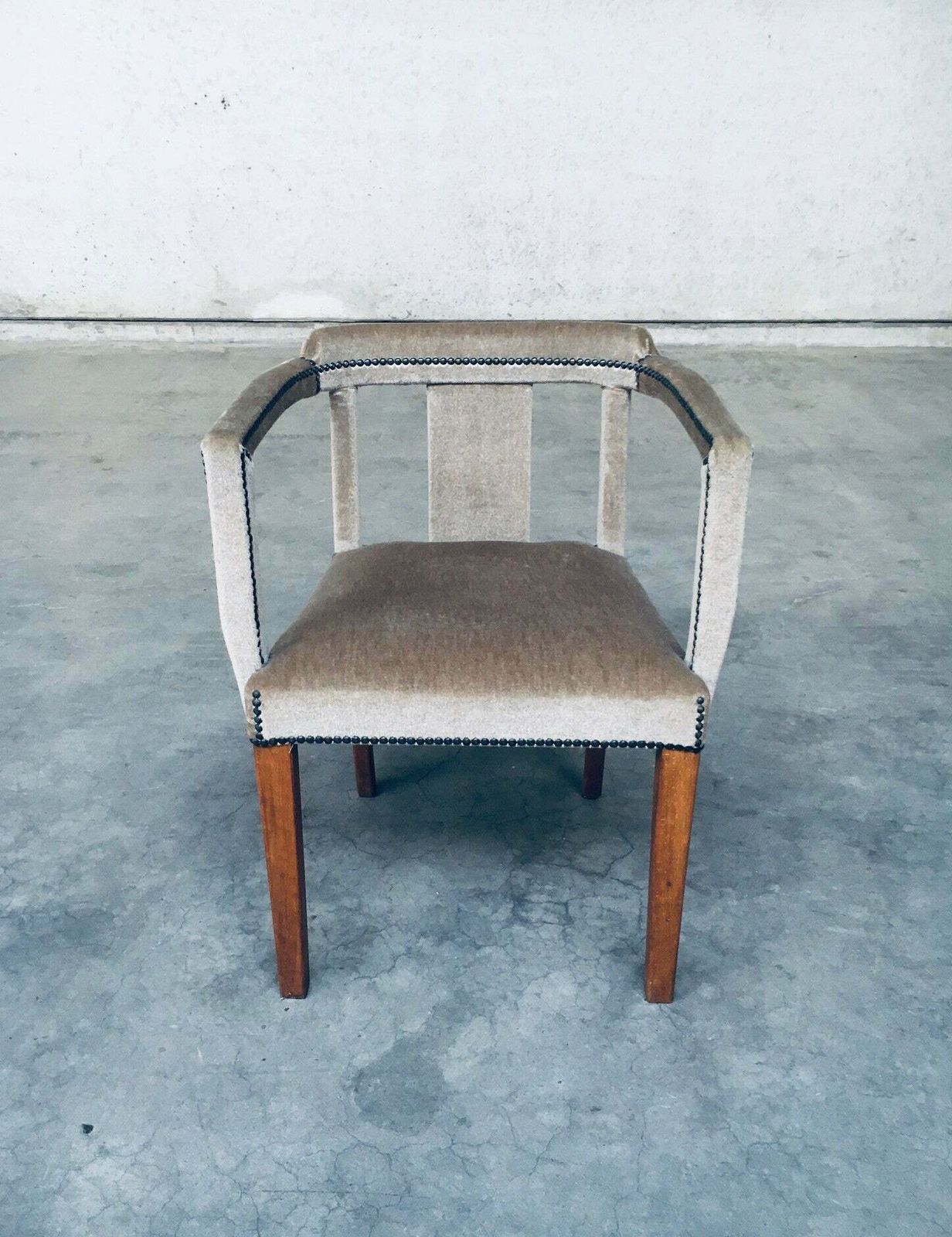 Boudoir Fauteuil Met Fluwelen Bekleding, Jaren 1920 photo vintage