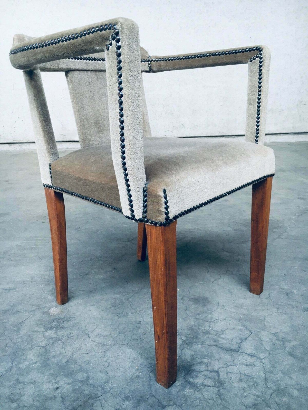 photo buy Boudoir Fauteuil Met Fluwelen Bekleding, Jaren 1920