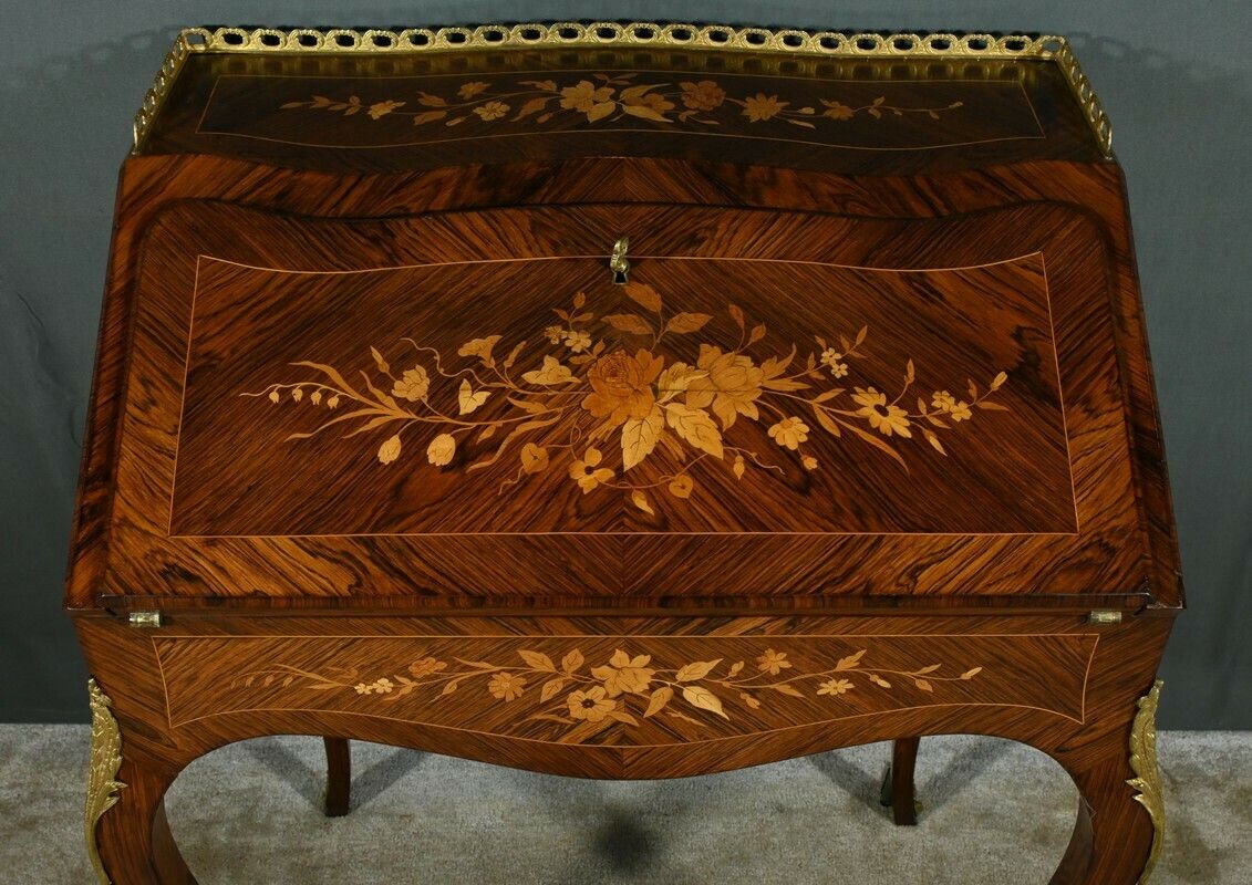 Small Rosewood Lady's Desk, Louis XV Style – Part 2 Of The 19th Century photo vinterior