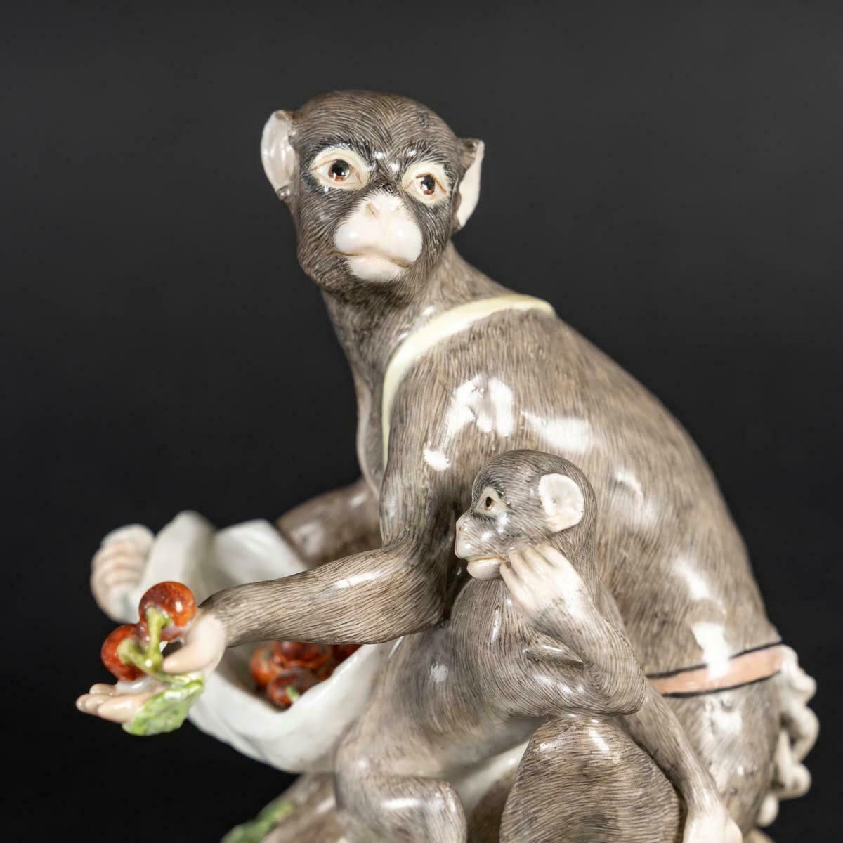 An 18th Century Meissen Porcelain Subject Representing A Monkey And Its Young. photo Art