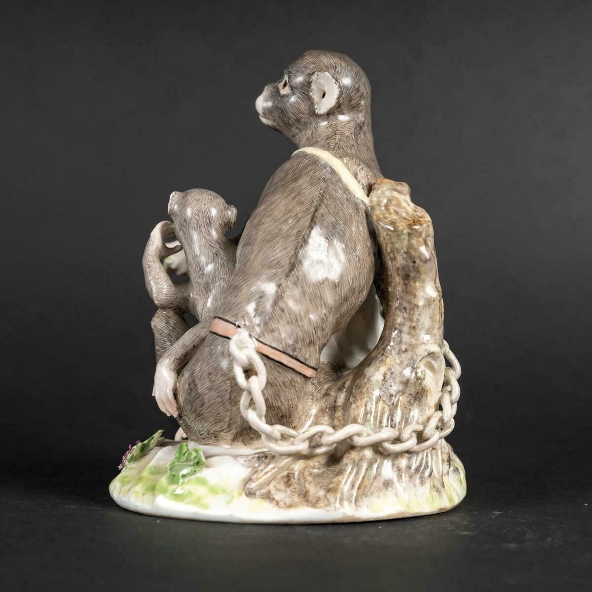 An 18th Century Meissen Porcelain Subject Representing A Monkey And Its Young. photo vintage