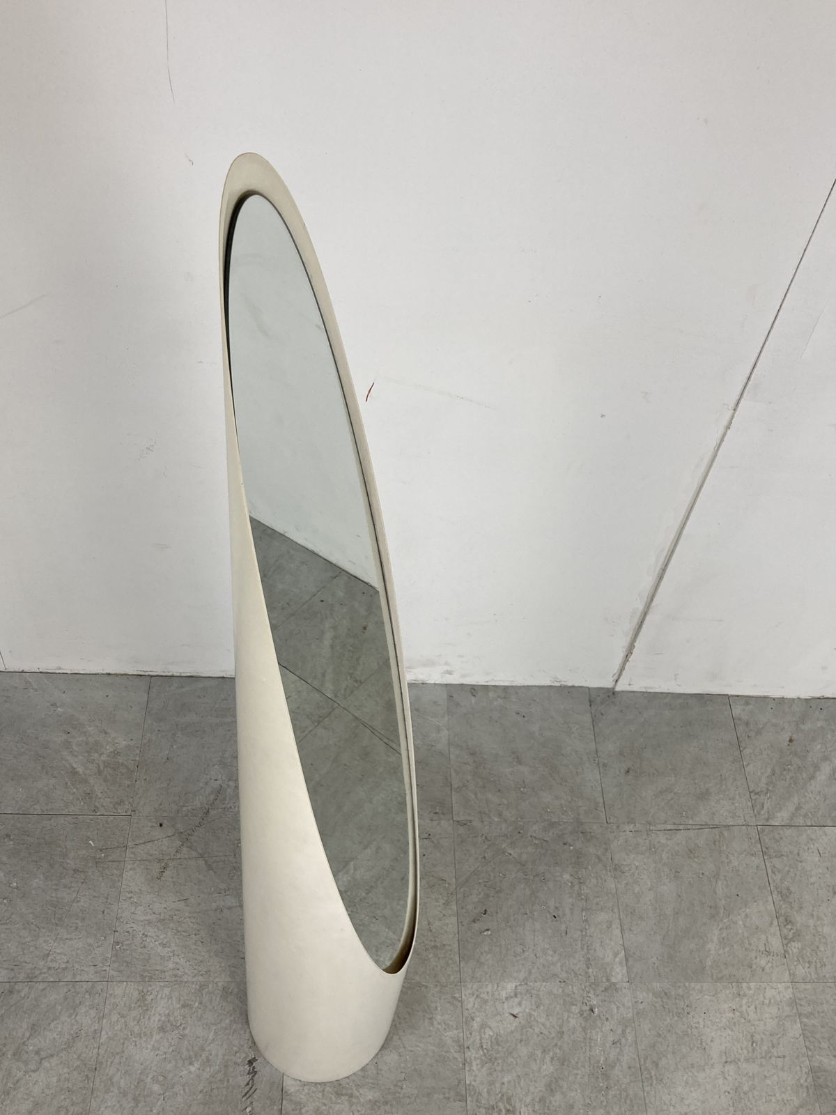 Unghia Mirror By Rodolfo Bonetto, Italy 1970s photo vinterior