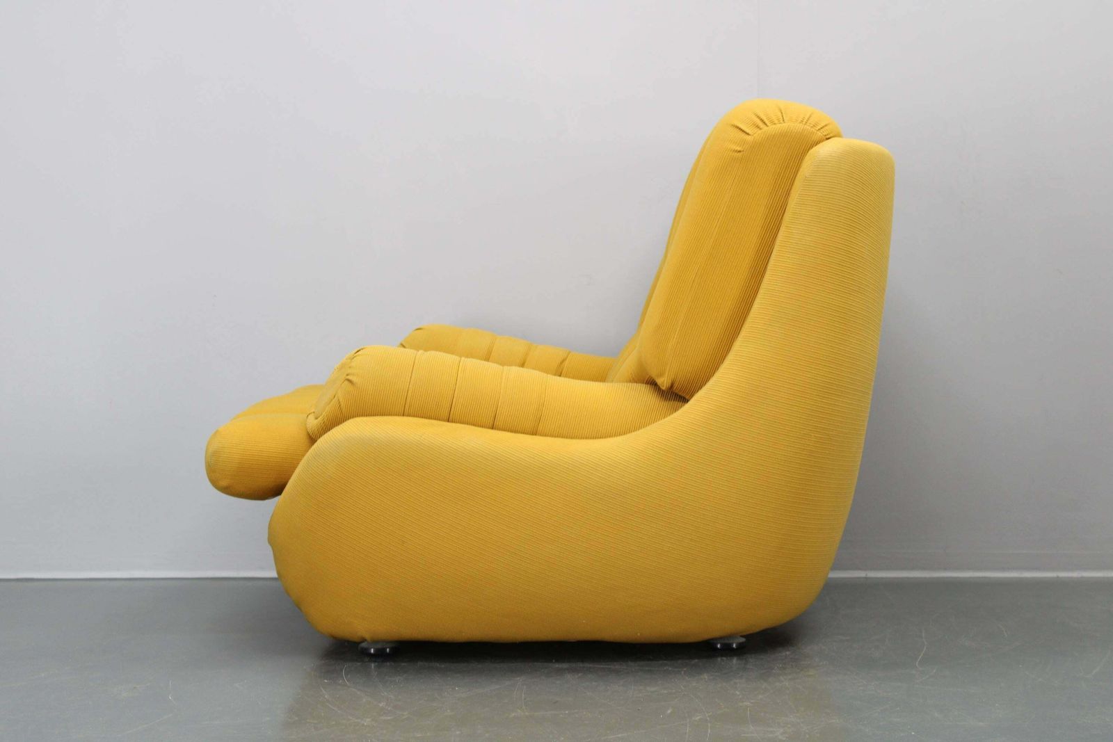 photo vinterior 1970s Rare Space Age Pair Of Armchairs , Czechoslovakia