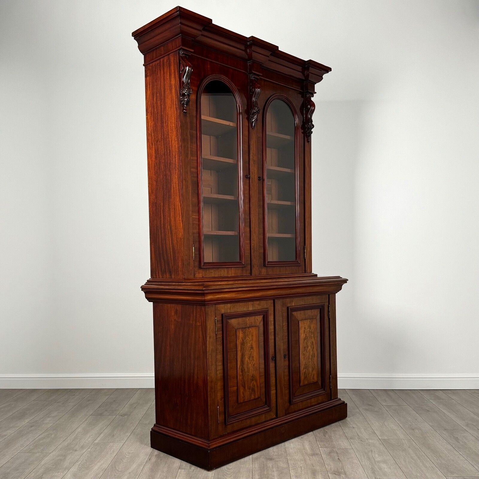 photo furniture Antique 19th Century Mahogany Bookcase Of Finest Quality