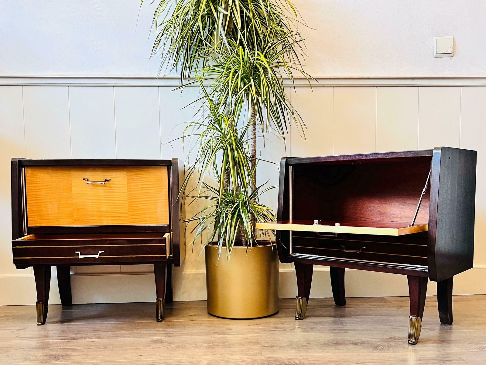 Vintage Retro Kasten, Woonmeubelen, Interieurontwerp photo Meubels