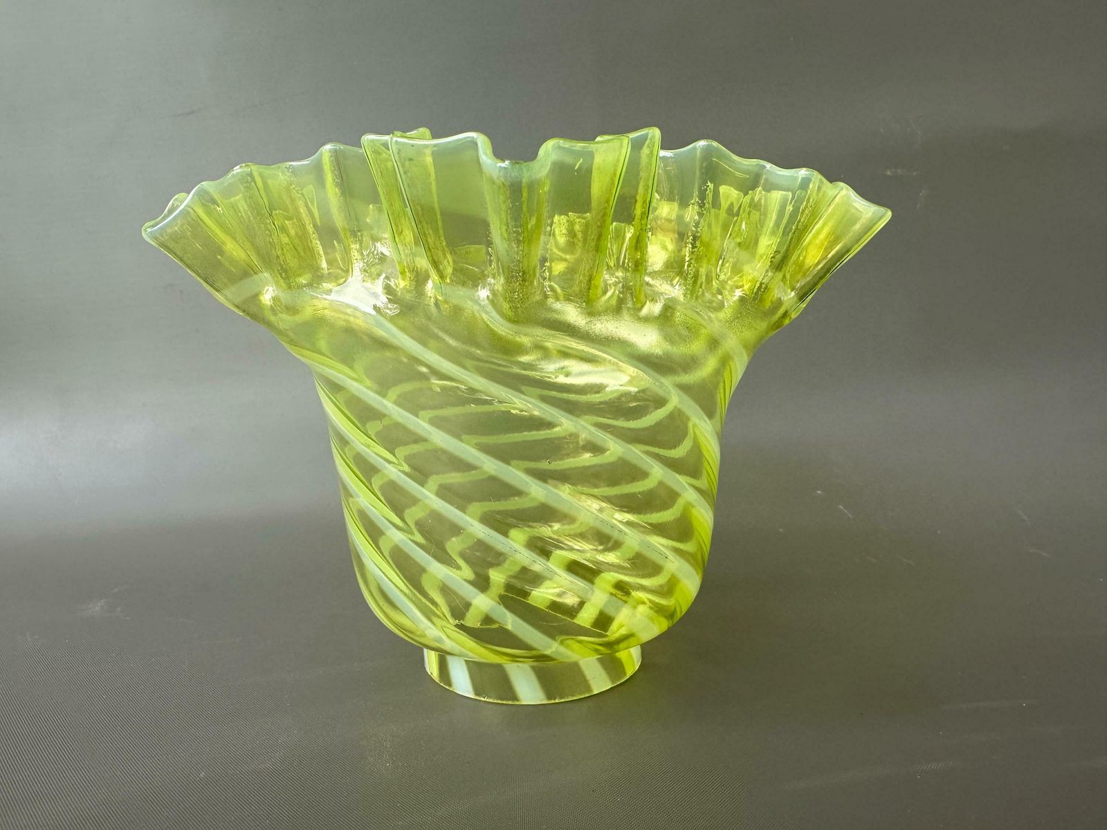 Opalescent Uranium Vaseline Swirl Glass Lamp Kerosene Oil photo furniture