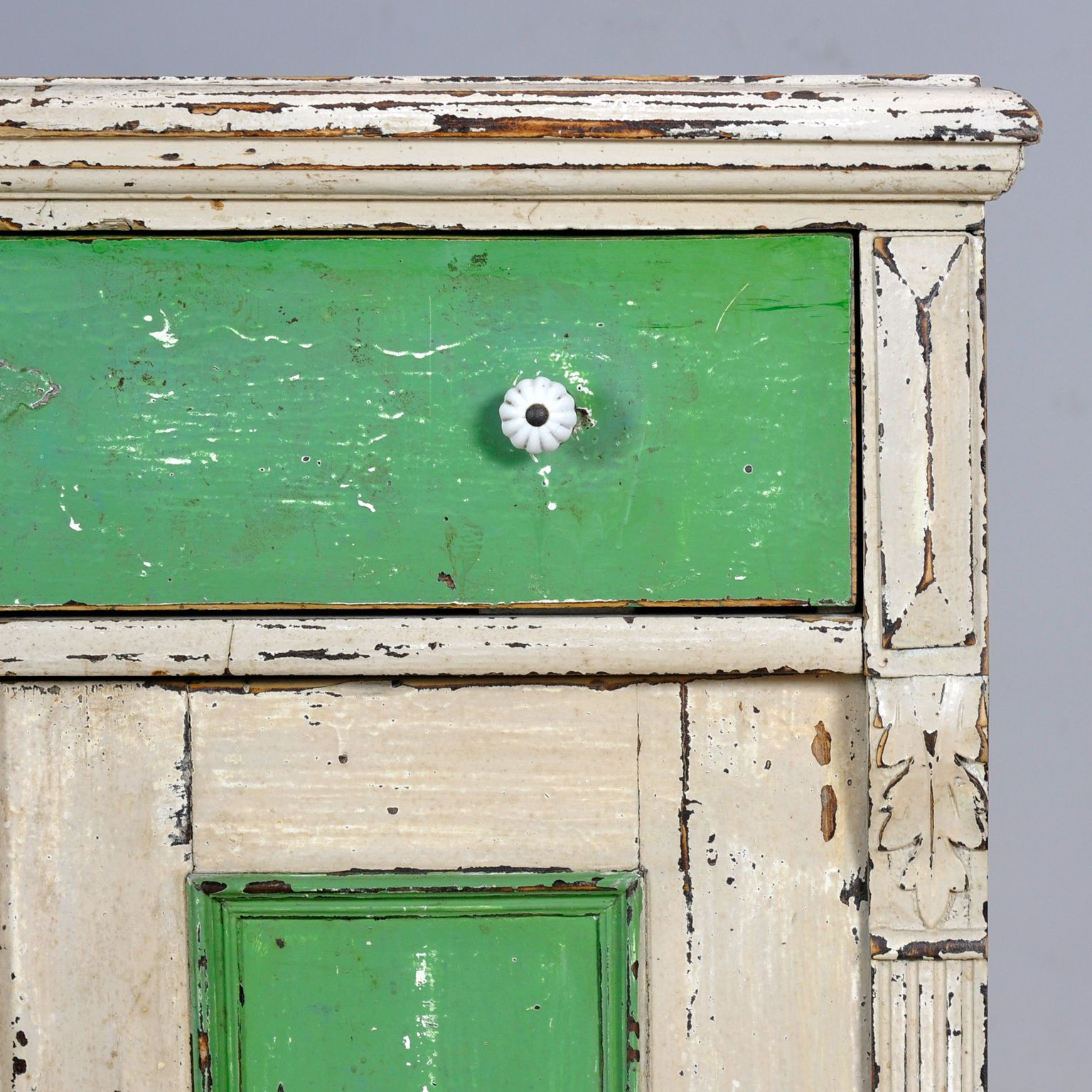 Pine Dresser, 1910s photo vinterior