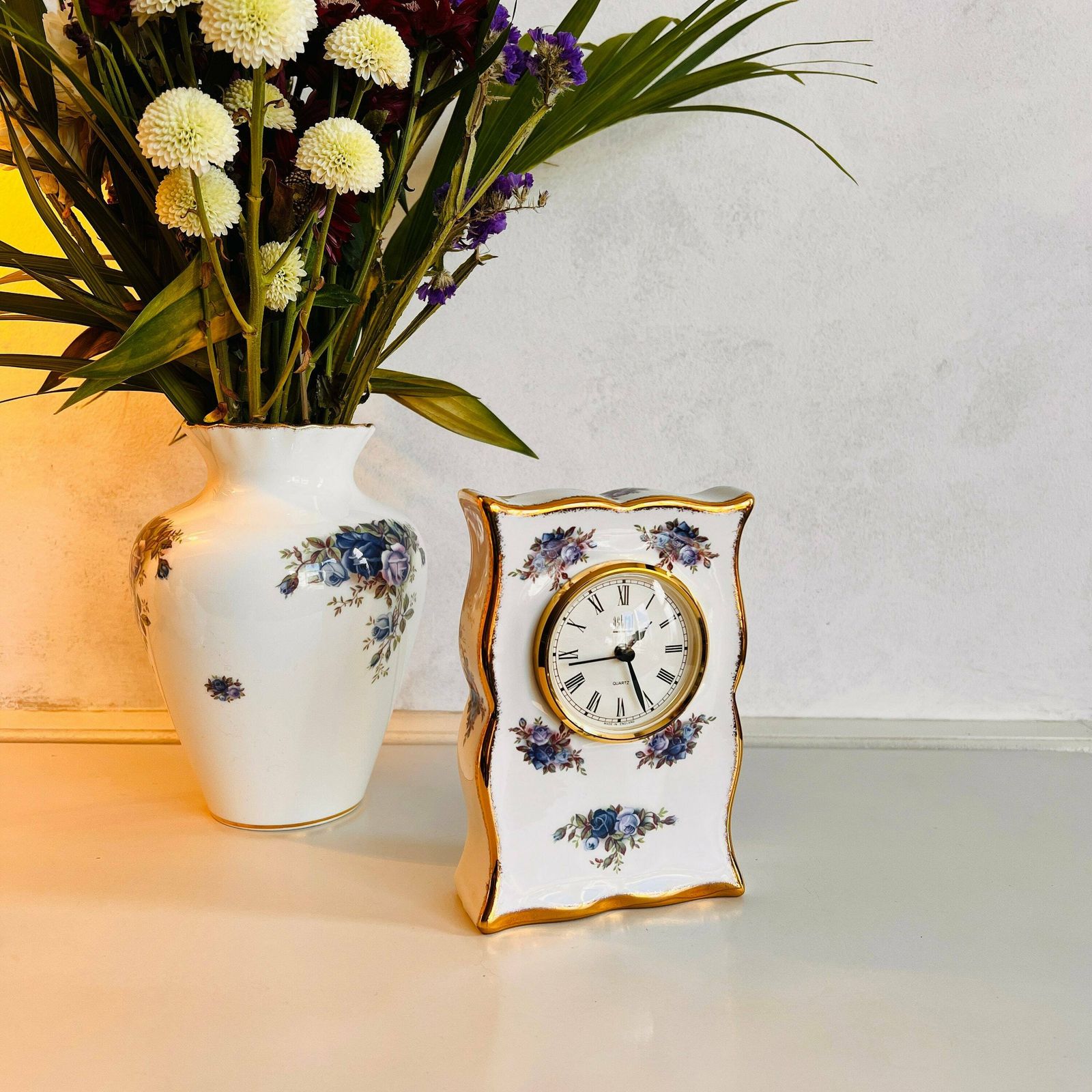 Original Royal Albert Moonlight Rose, Quartz Clock, Bone China Porcelain, Made In England photo 252.0