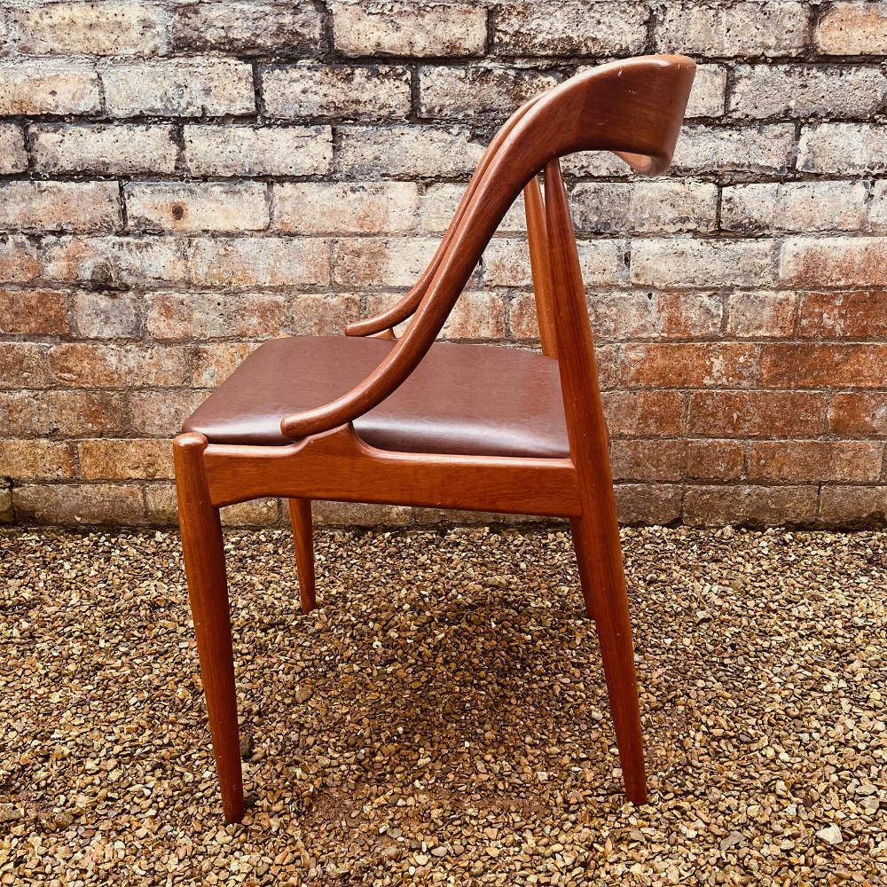 Set Of 6 Model '16' Chairs By Johannes Andersen For Uldum Mobelfabrik photo buy