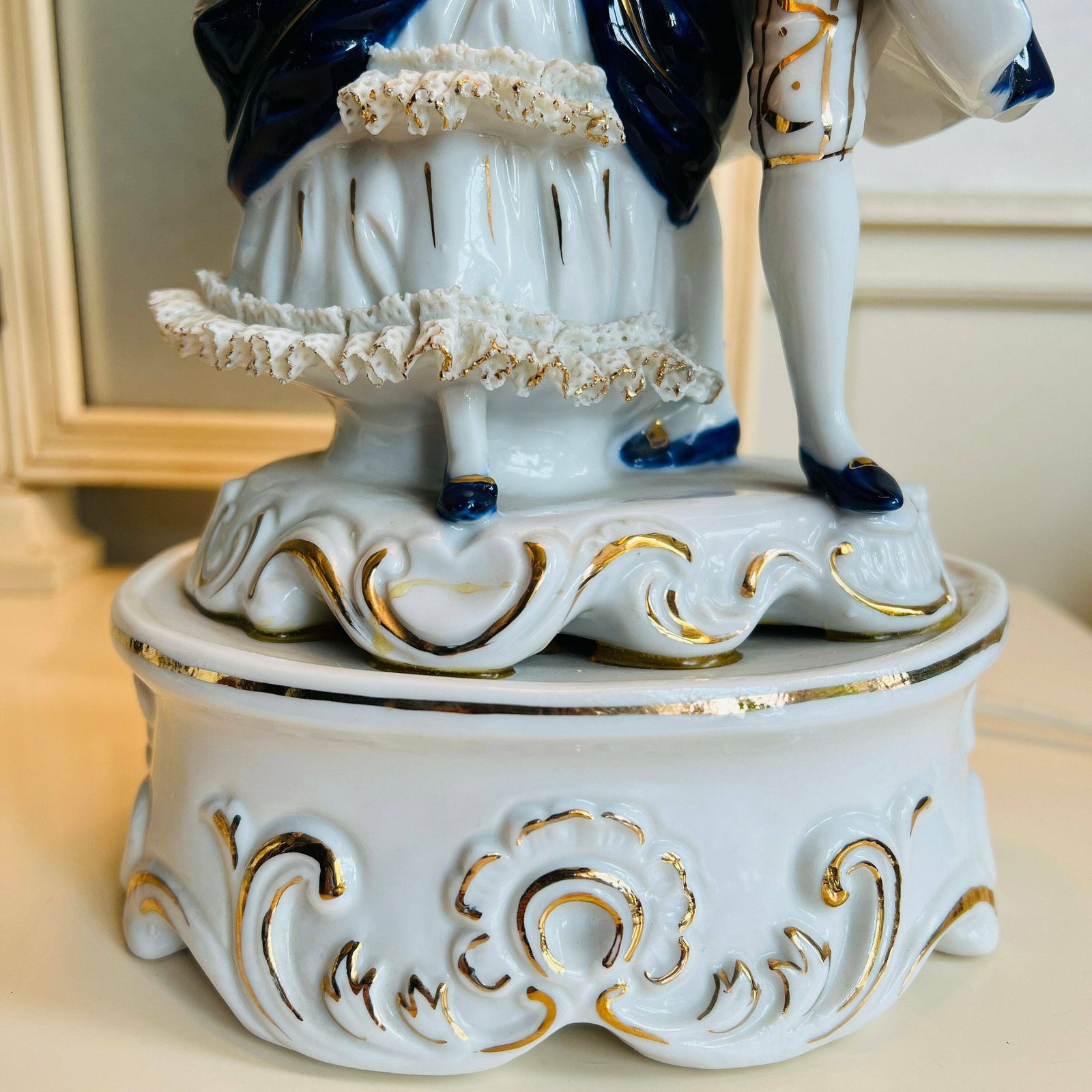 Porseleinen Kobaltblauwe Lamp, Vintage Tafellamp, Interieurvormgeving, Accentlamp photo buy