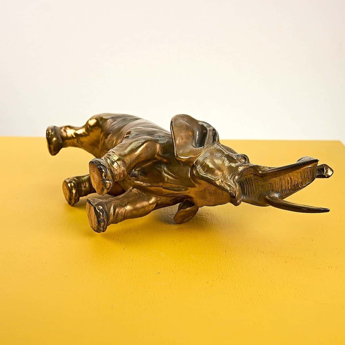 Metal Elephant Statue photo 334.0