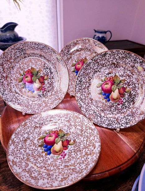 Set Of 4 1950's Imperial Bone China Tea Plates With 22 Kt Gold Decoration photo Home Fixtures